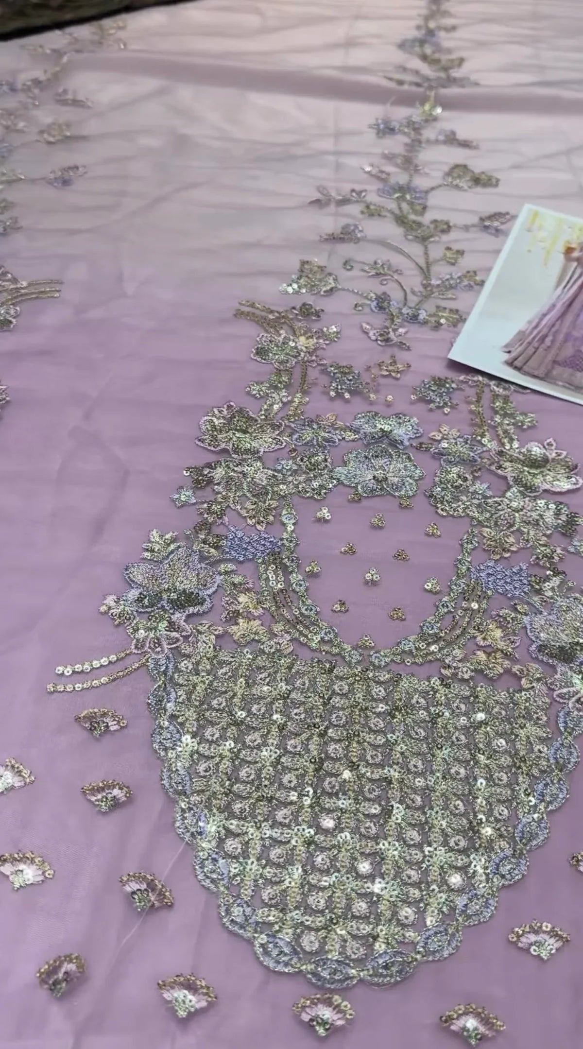 Faiza Saqlain – Pinar Style
