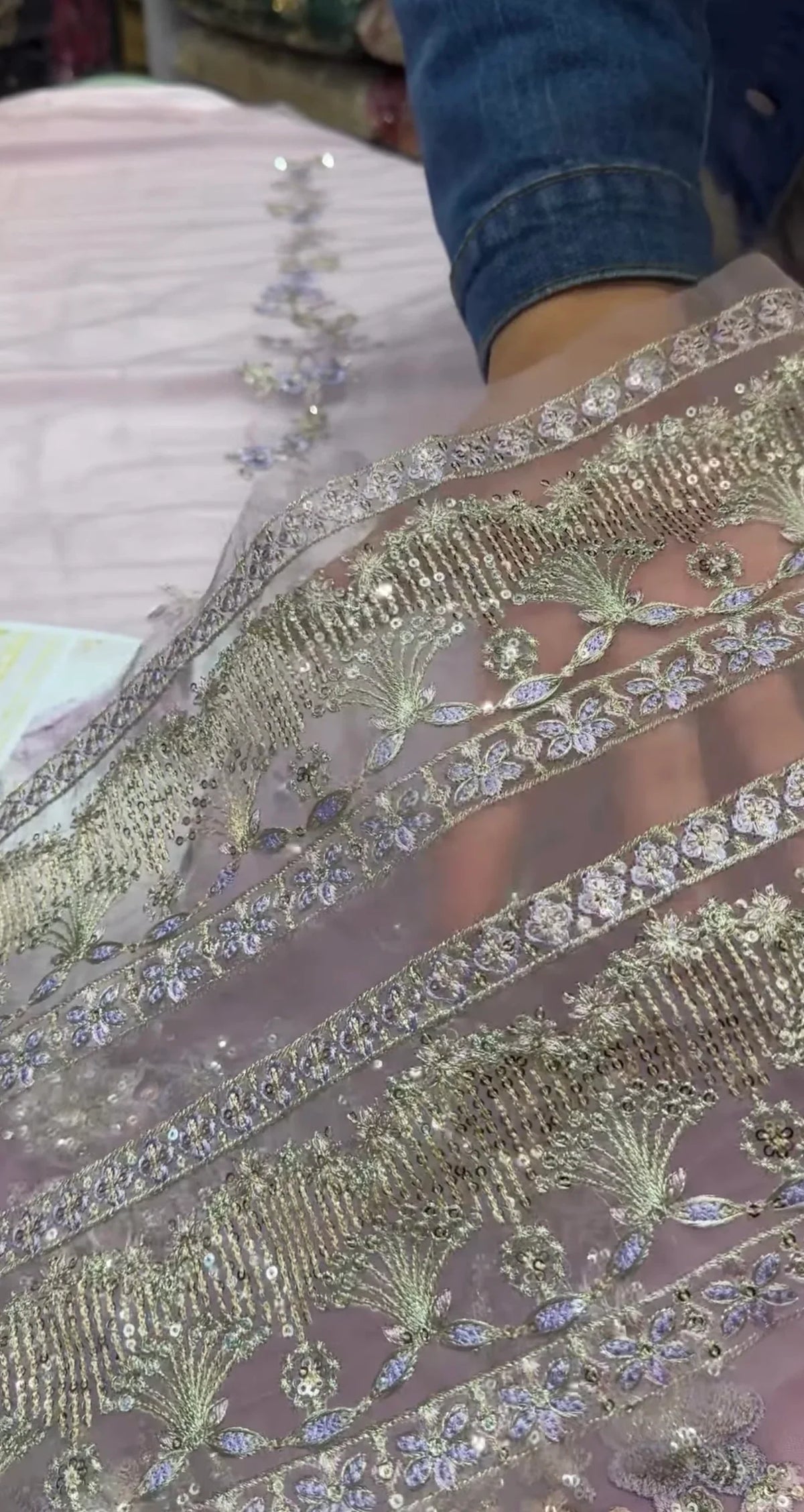 Faiza Saqlain – Pinar Style