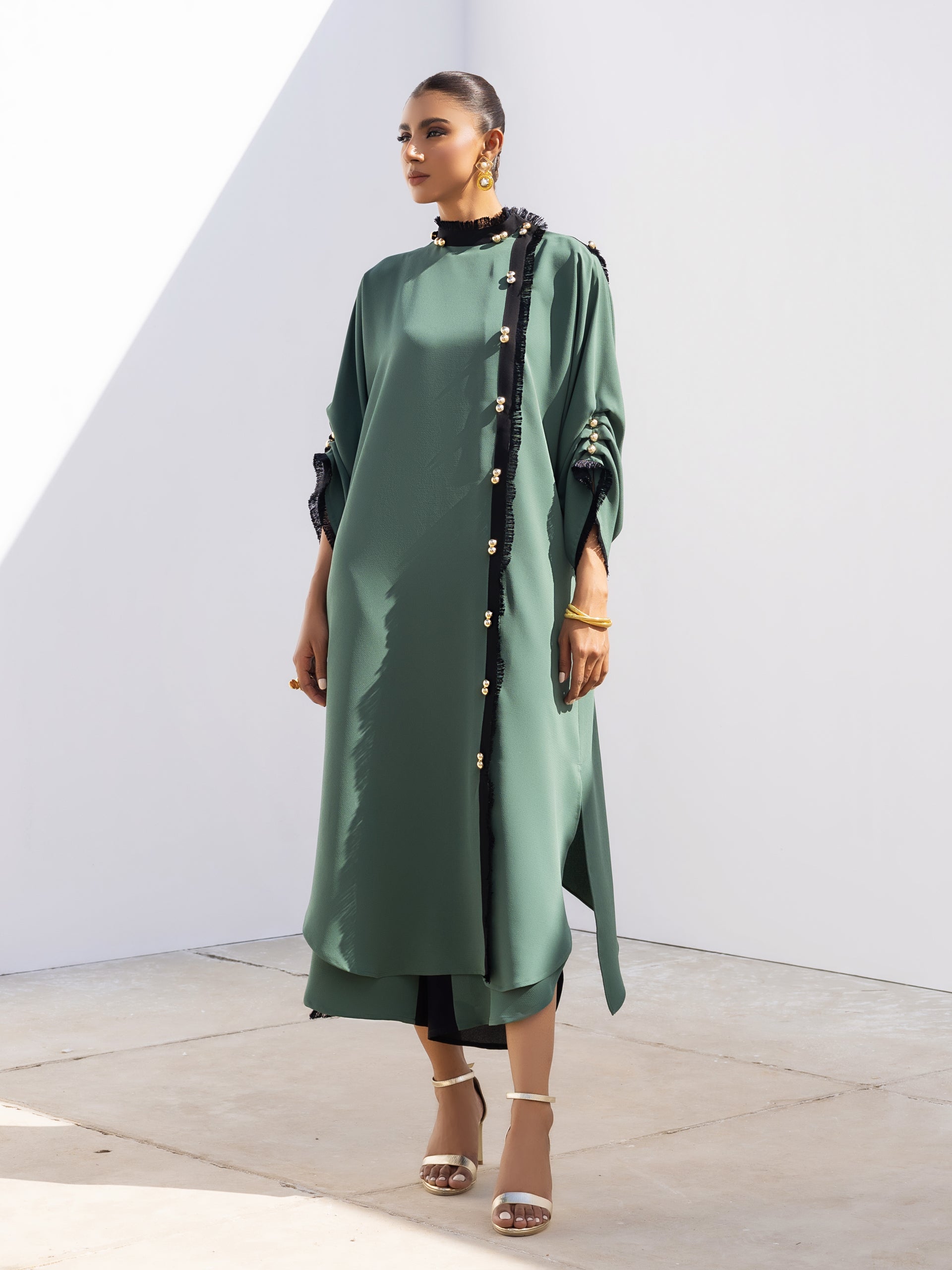 Reem - Dark Green & Black