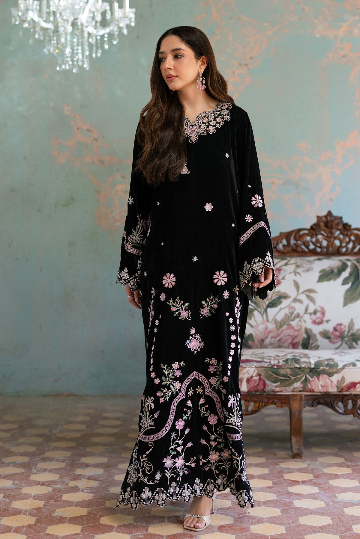 FW26DA-3008 BLACK 1PCS EMBROIDERED KAFTAN