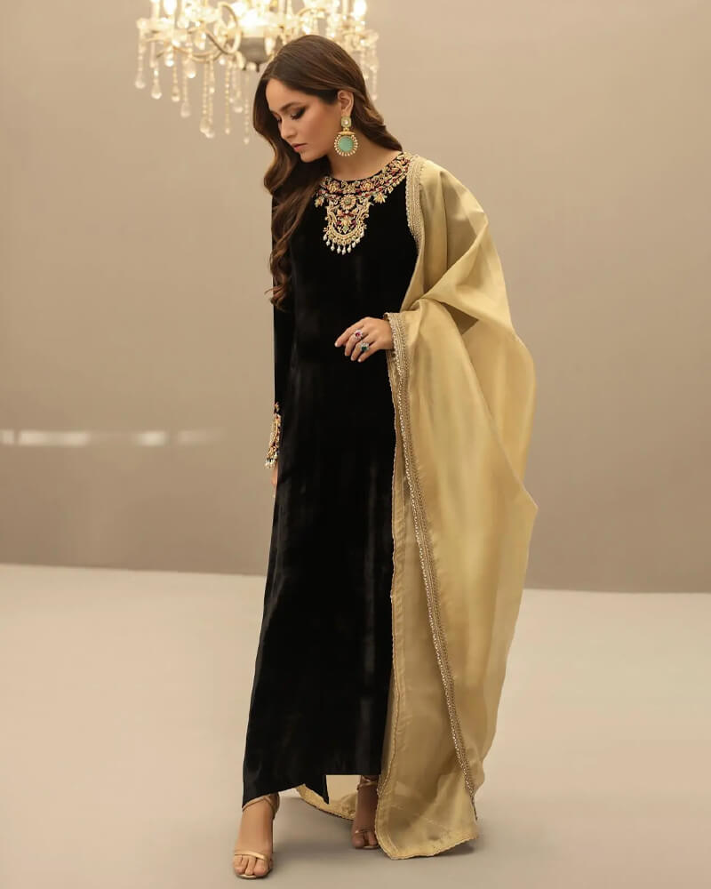 Gul-e-Rana Velvet Luxe by Alizay Saad