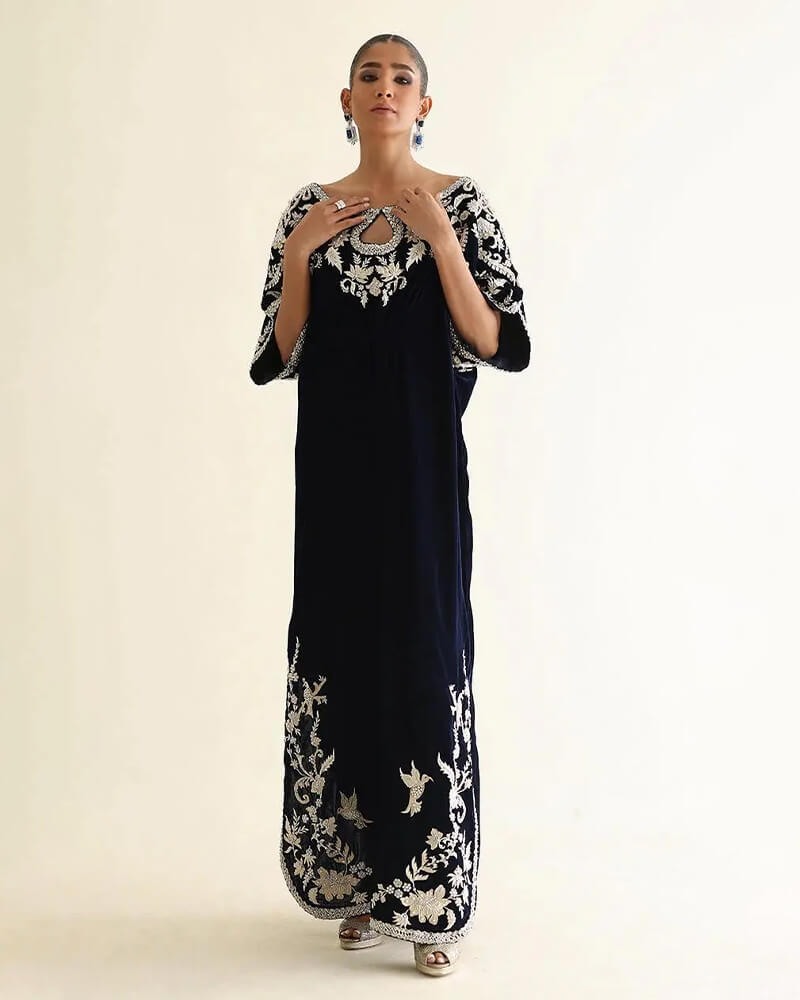 Zardozi kaftan by Alizay Saad