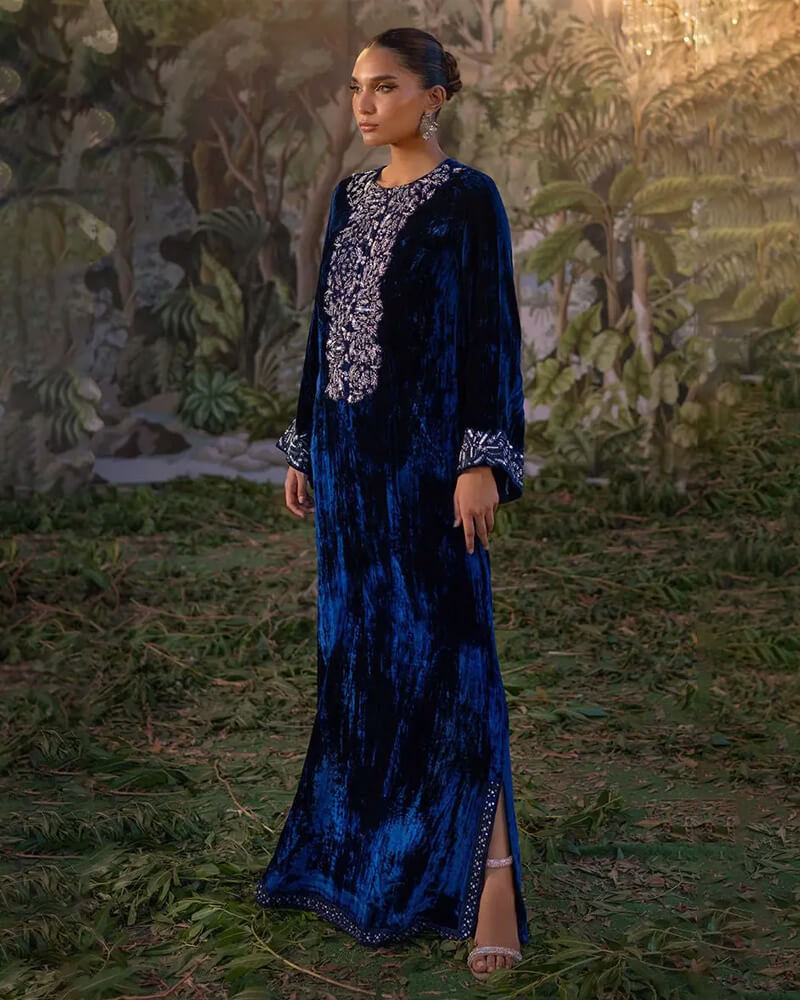Anaya Velvet Luxe Jalabiya by Alizay Saad