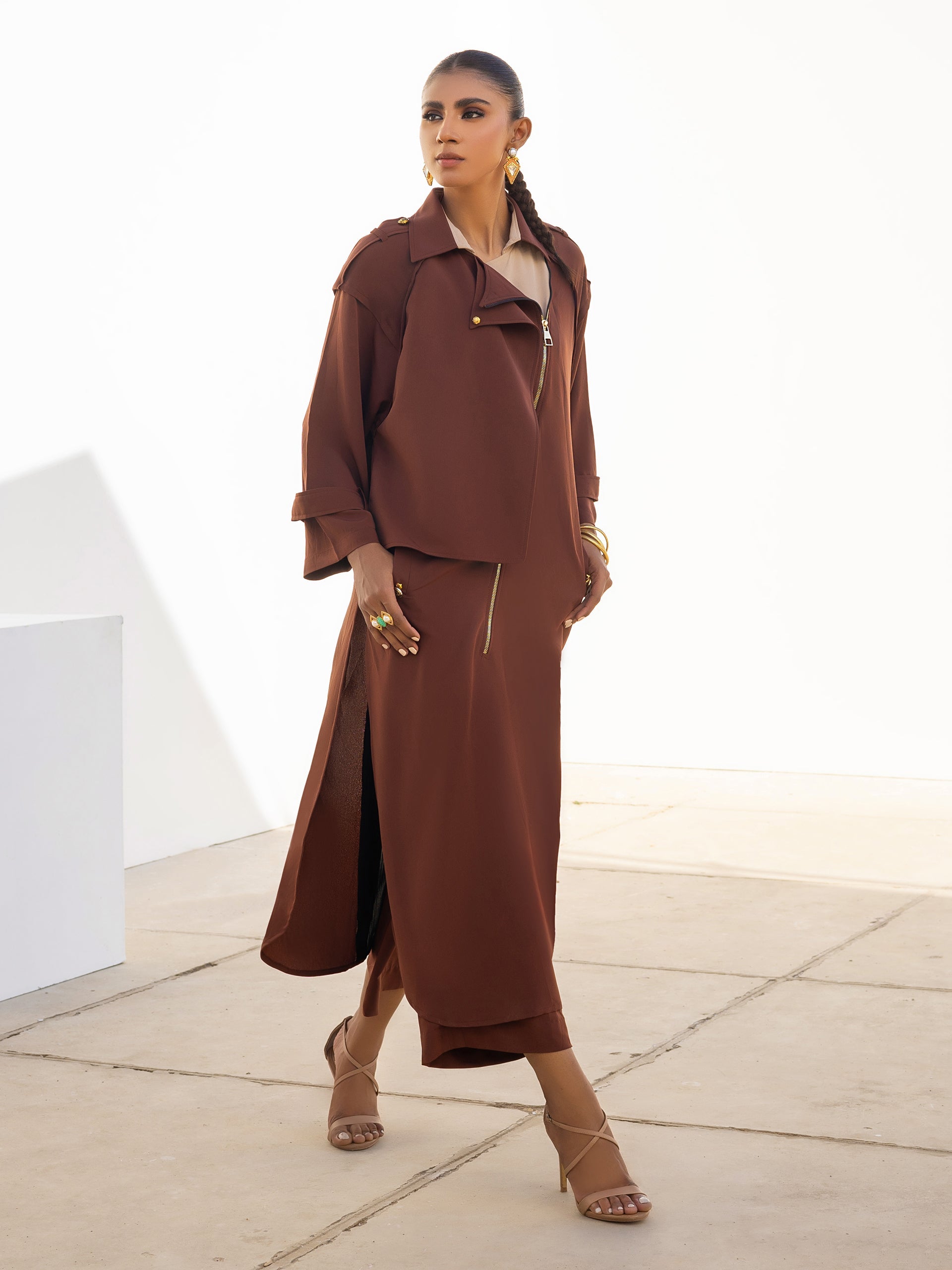 Inara - Brown