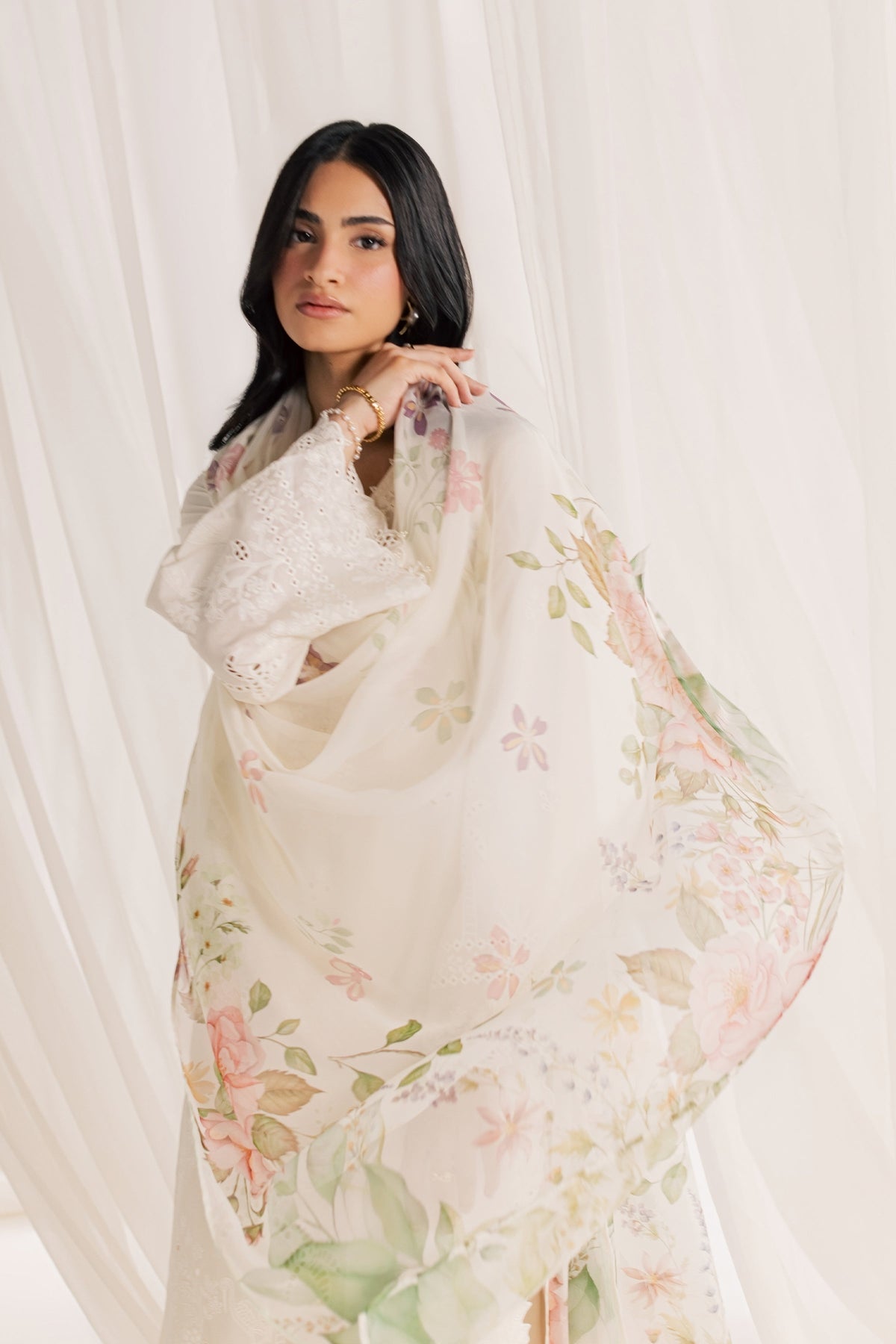 Izel Swan 3Pc - Embroidered Lawn Dress
