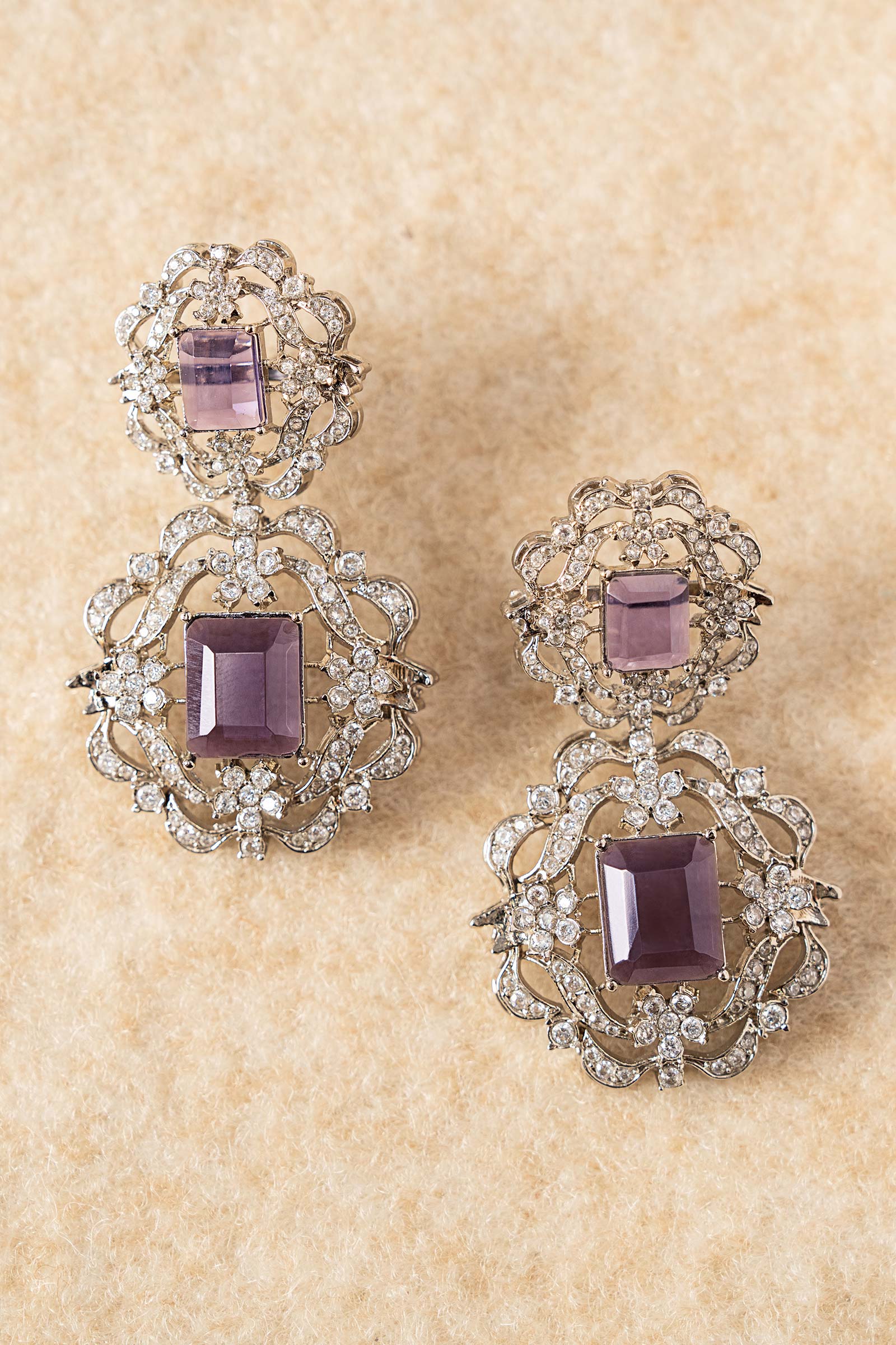 Onyzaar Earrings
