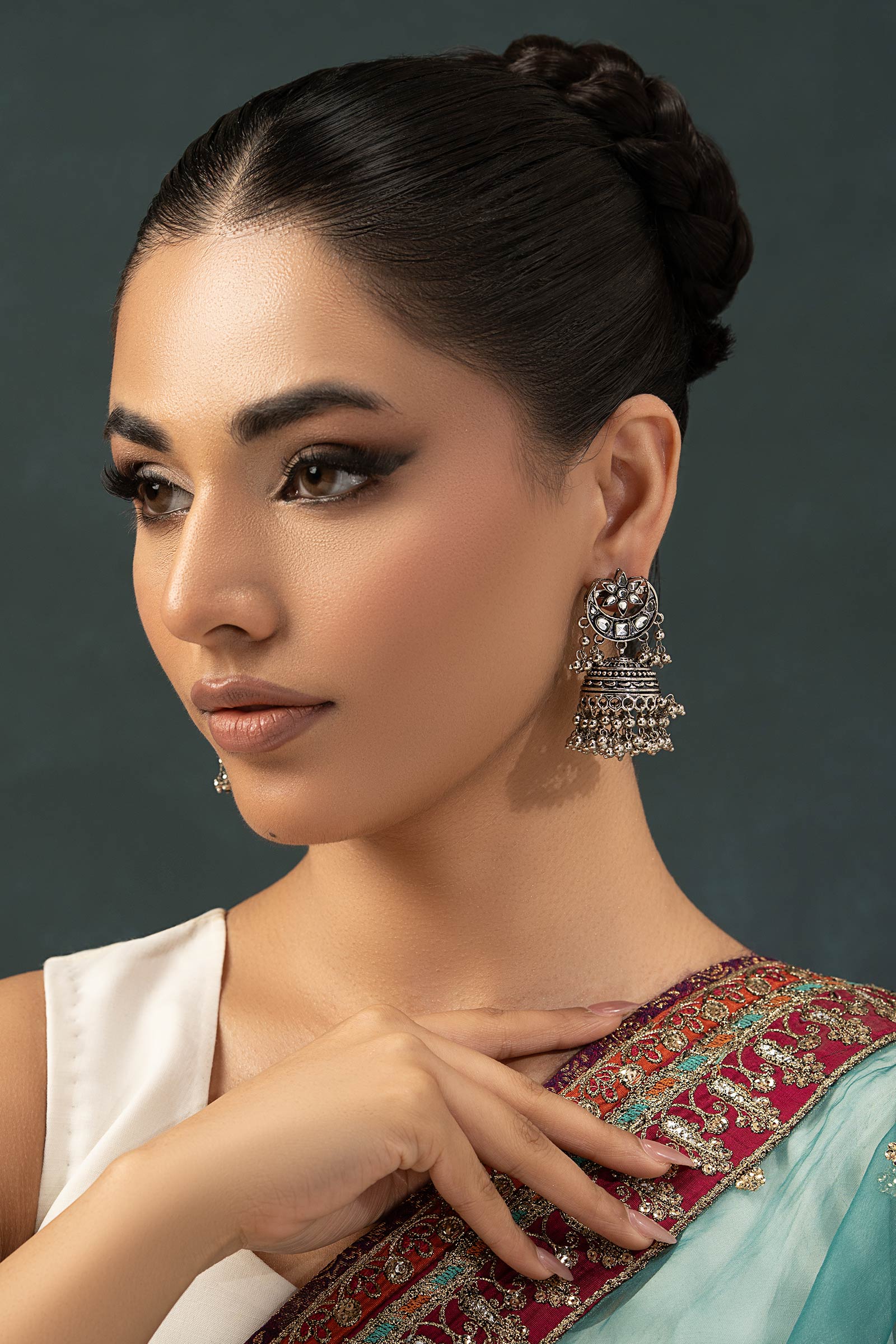 https://cdn.shopify.com/s/files/1/0620/8788/9062/files/JER_EF26_09_Antique_Front_A.jpg?v=1770974878