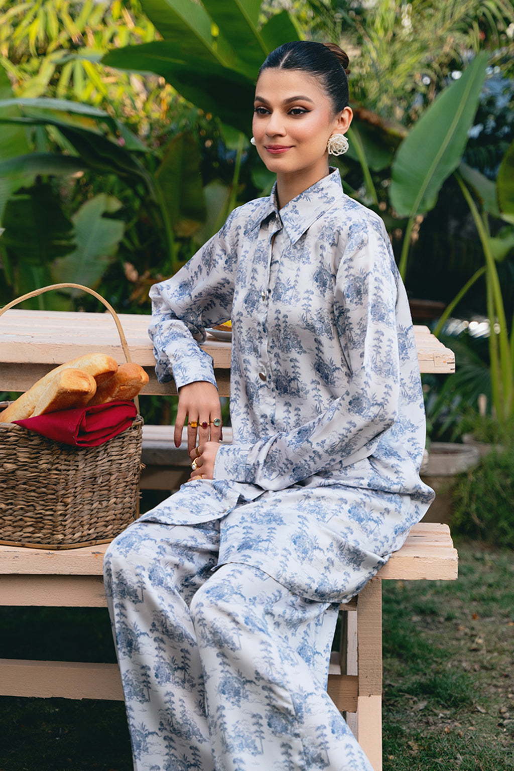 https://cdn.shopify.com/s/files/1/0019/7217/4947/files/JKTGIK.jpg?v=1764582568