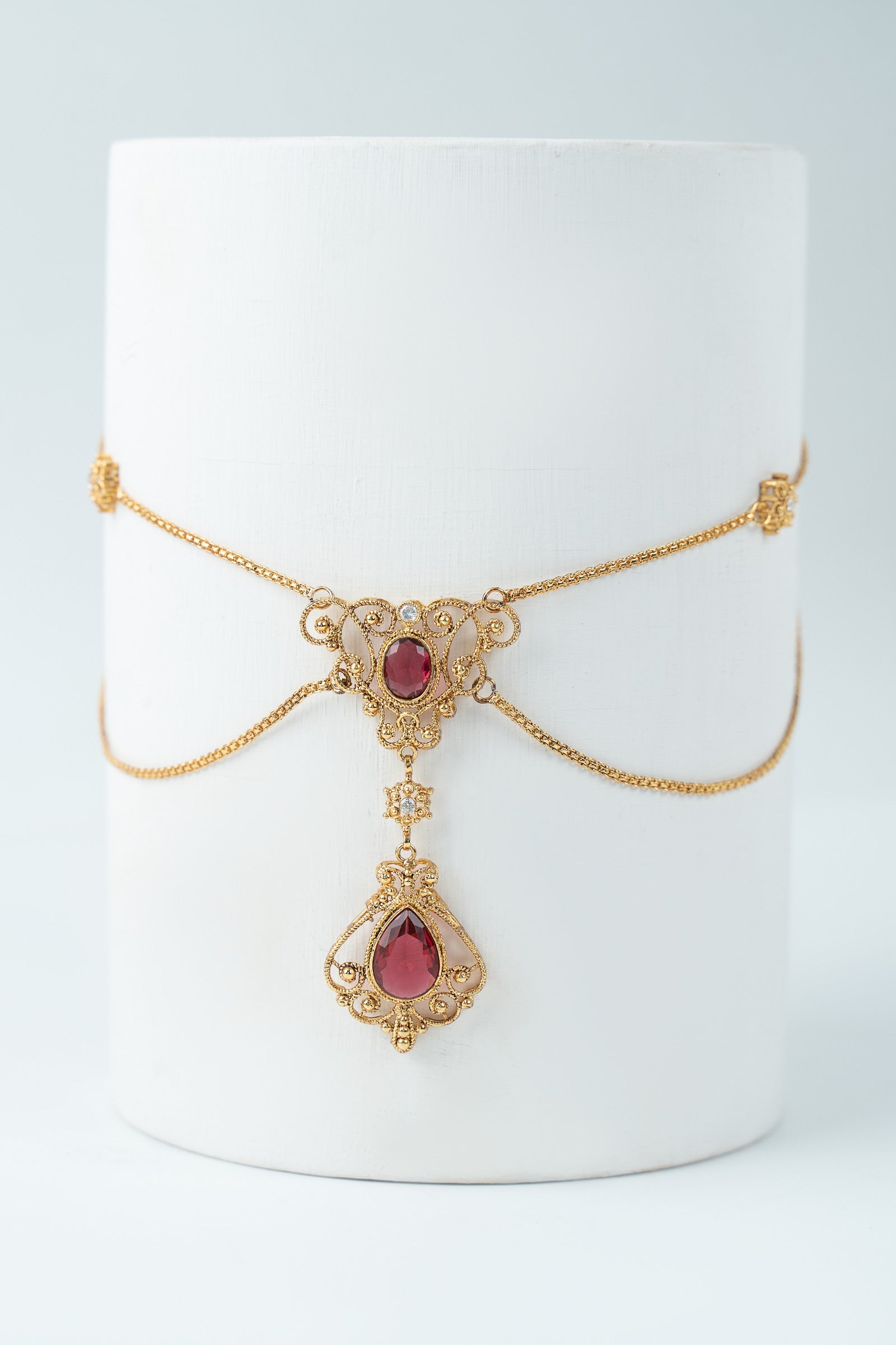 Zarquilla Pendant