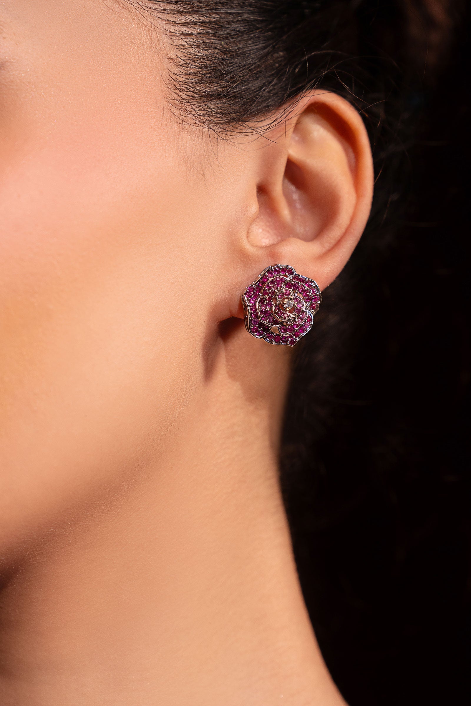 Rozmeen Studs