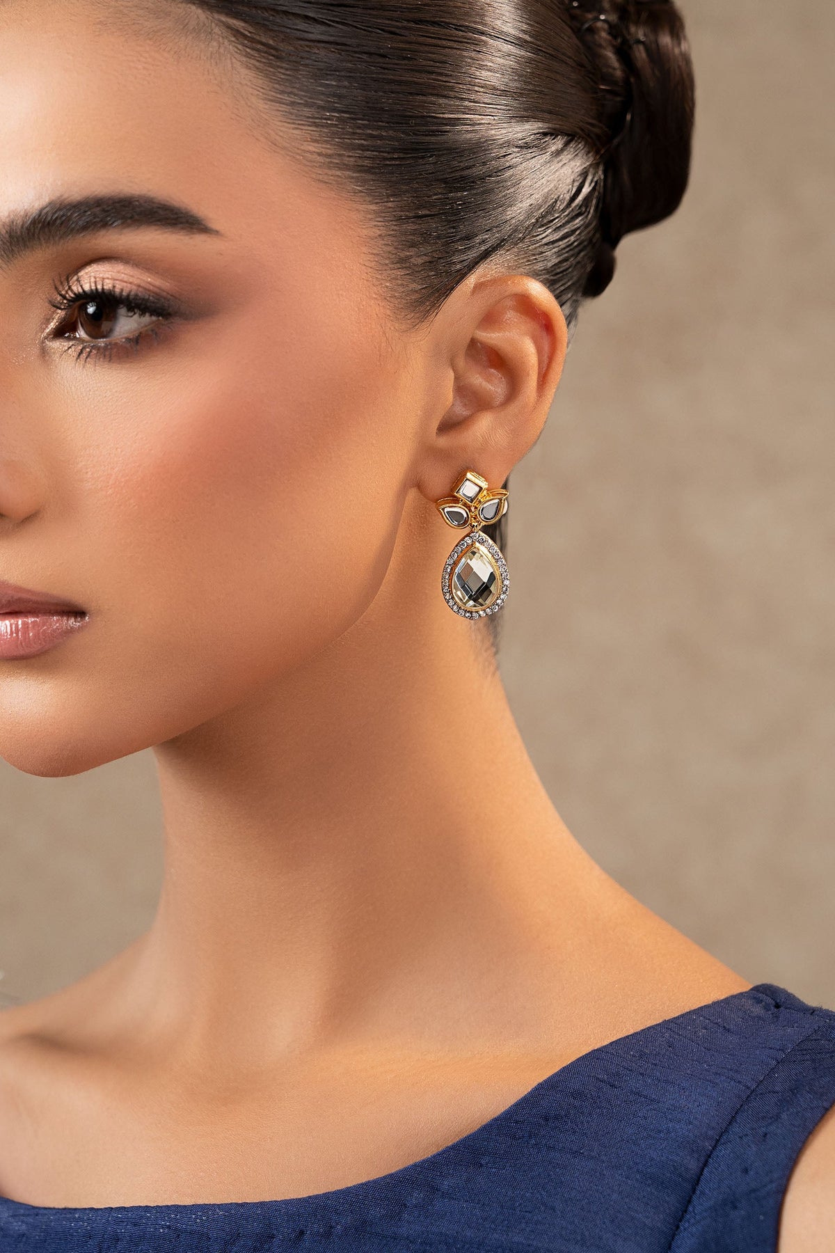 Zarflora Studs