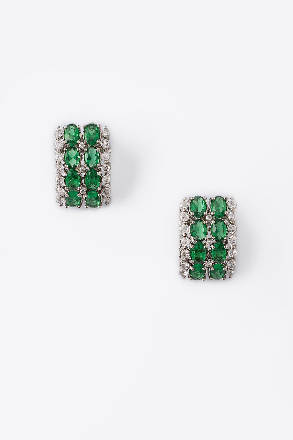 Injila Studs