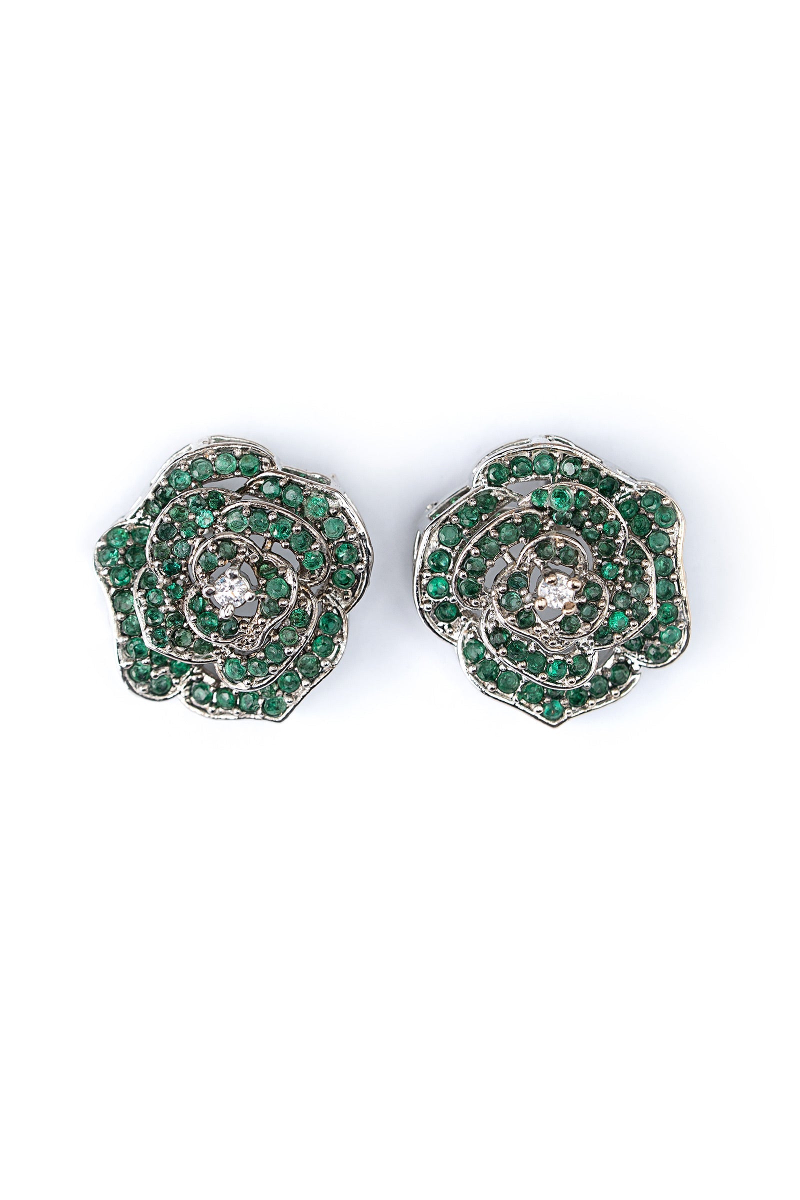Rozmeen Studs