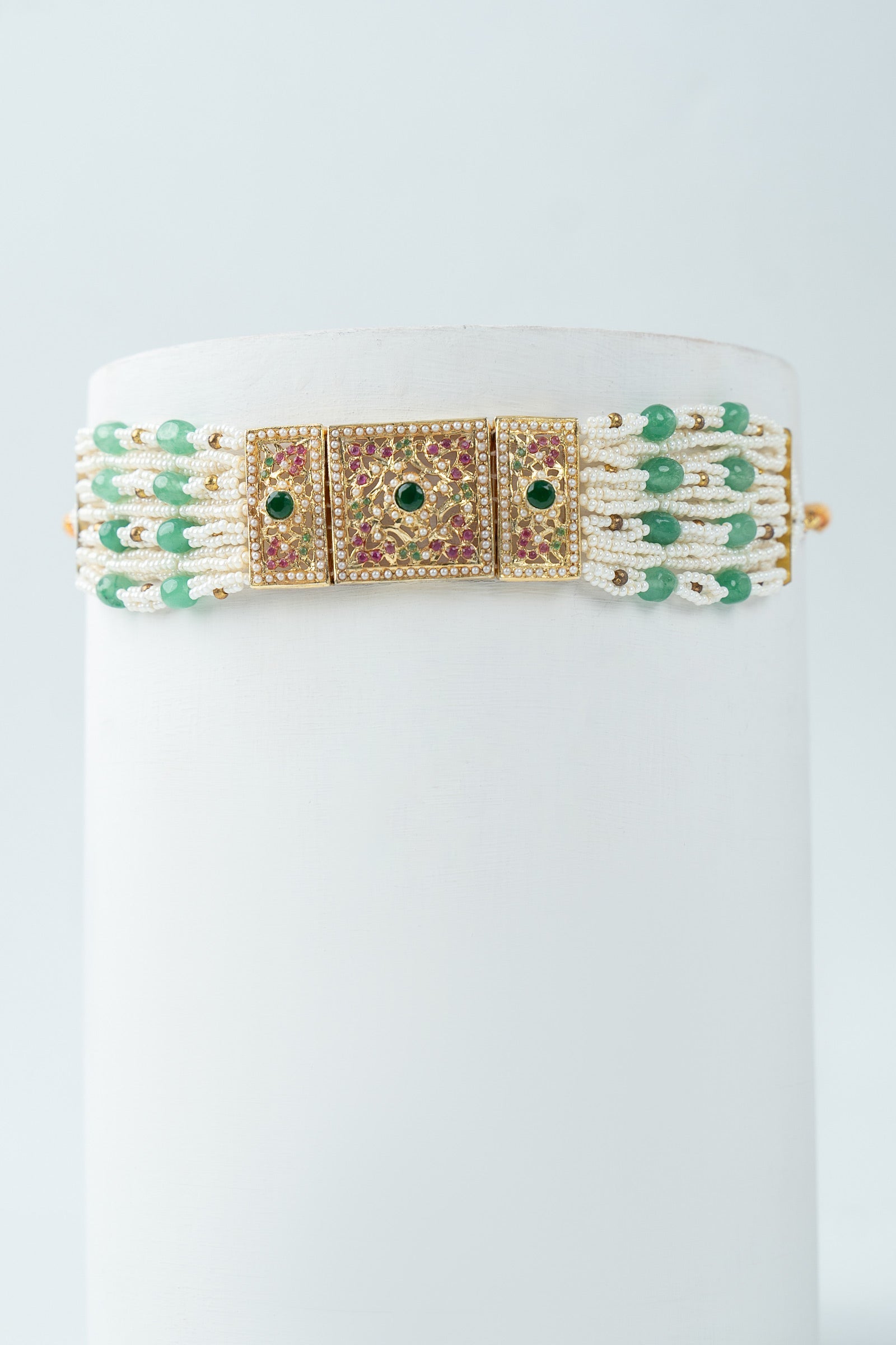Abyah Choker Set