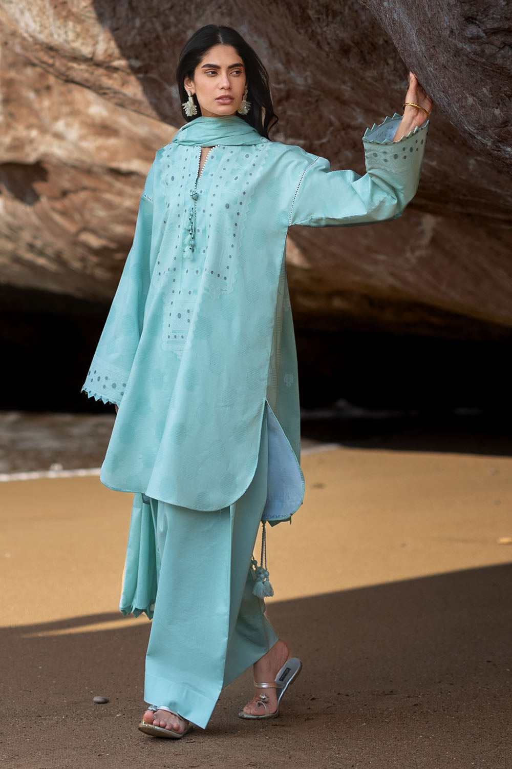 3 Piece Jacquard Suit With Jacquard Dupatta