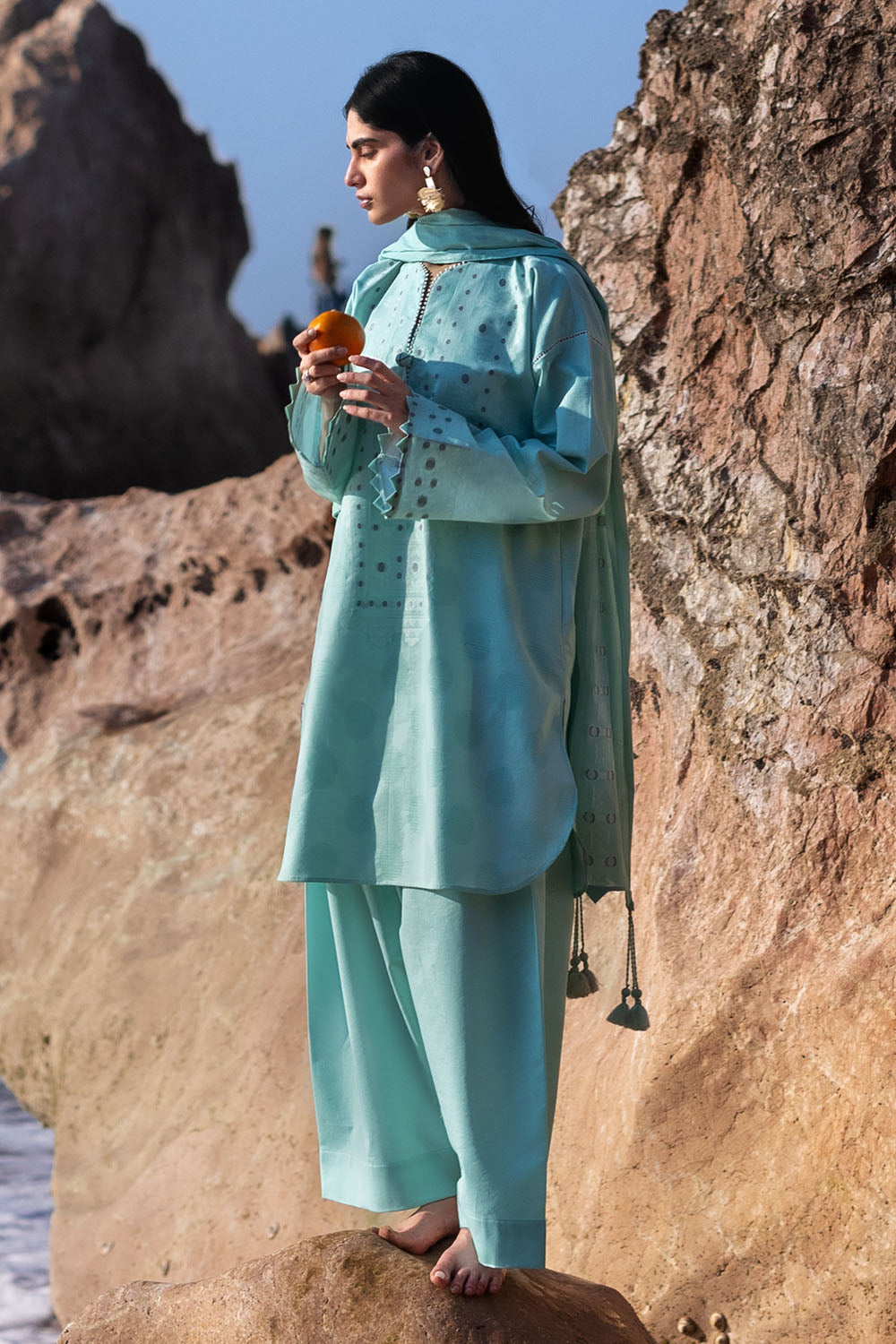 3 Piece Jacquard Suit With Jacquard Dupatta