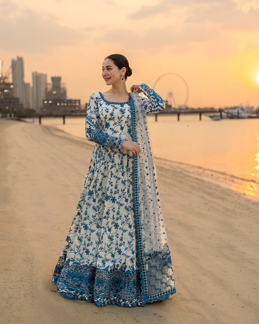 Faiza Saqlain – Jehona Style (Blue & White)