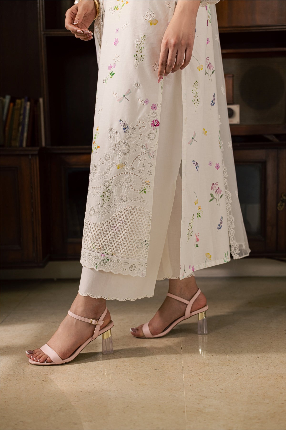Jinan 3Pc - Luxury Embroidered Lawn