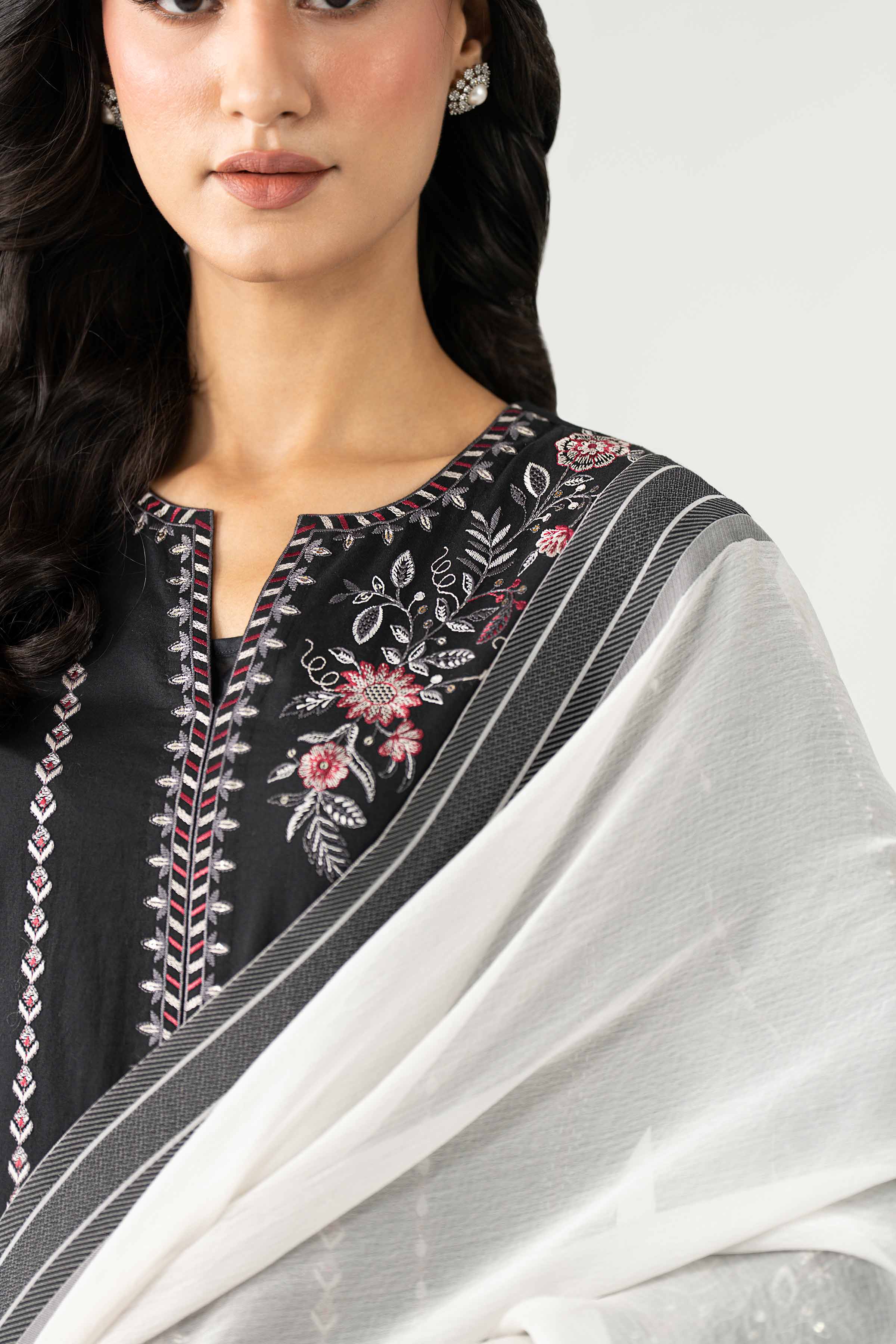 2 Piece - Embroidered Suit - KFE26-15