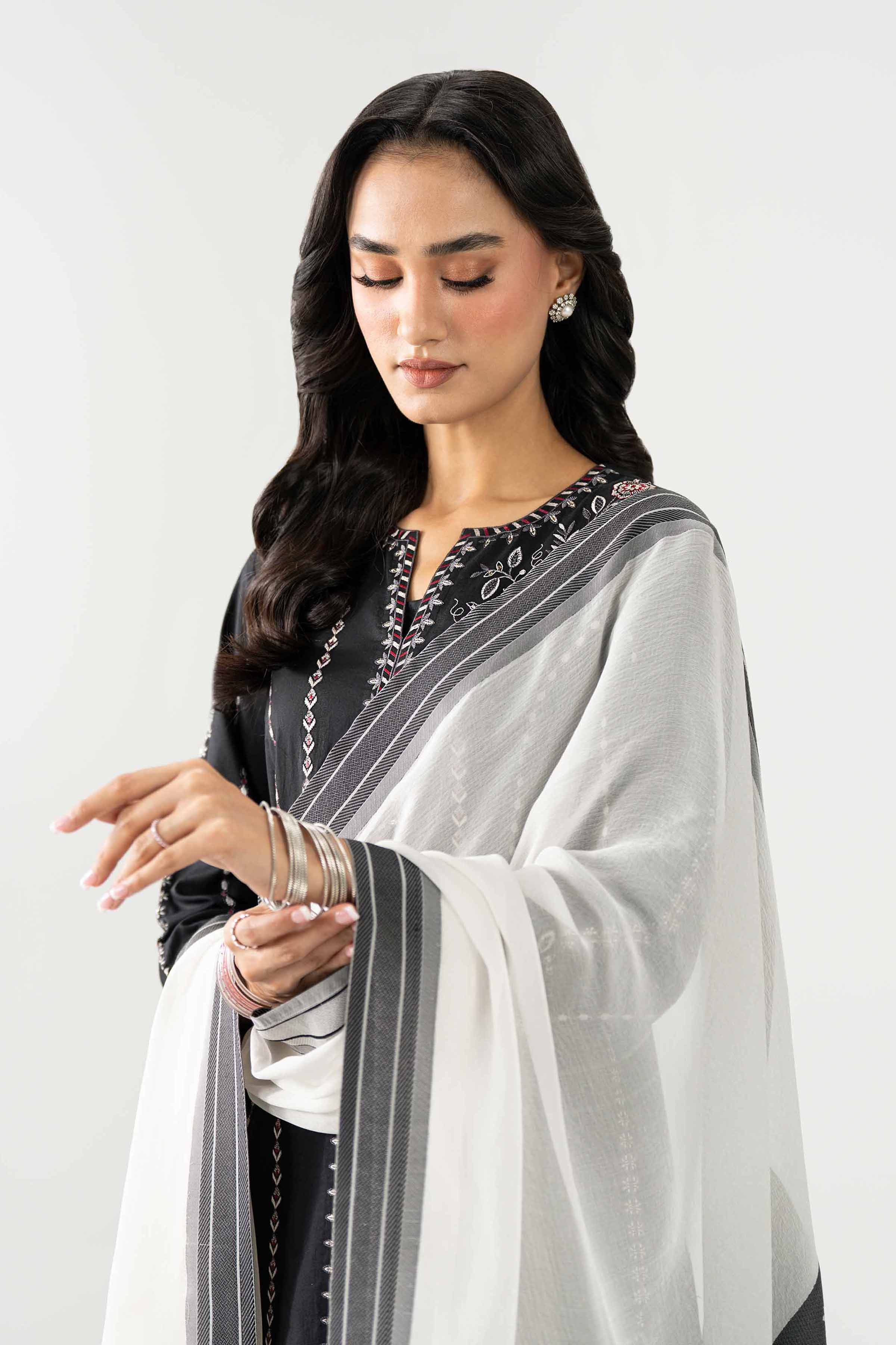 2 Piece - Embroidered Suit - KFE26-15