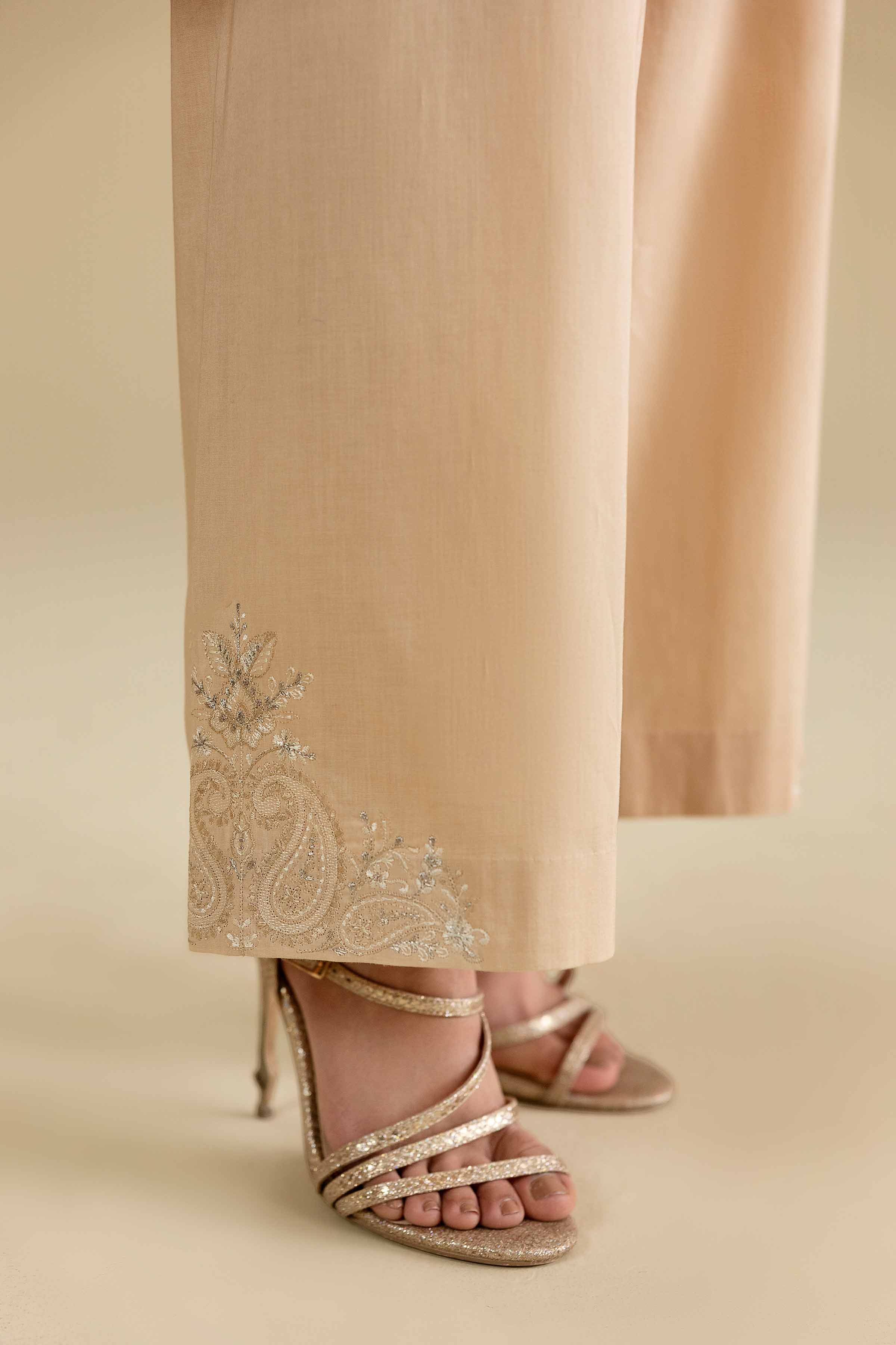 2 Piece - Embroidered Suit - KFE26-161