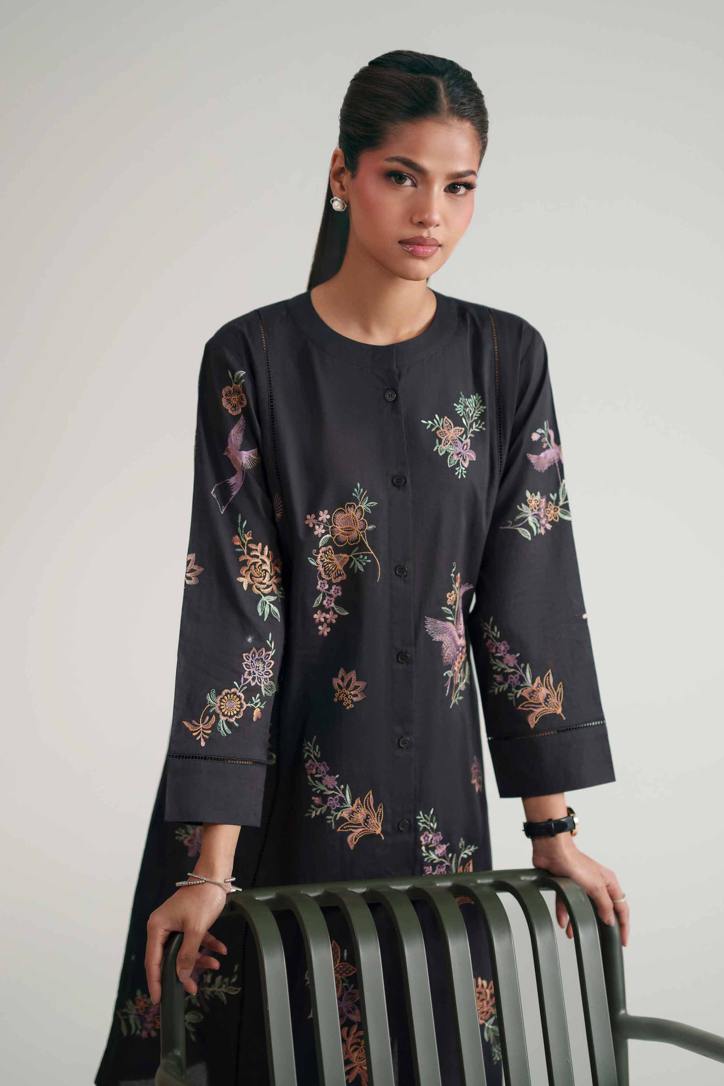https://cdn.shopify.com/s/files/1/0534/2065/4791/files/KFE26-168-_1.jpg?v=1775729813