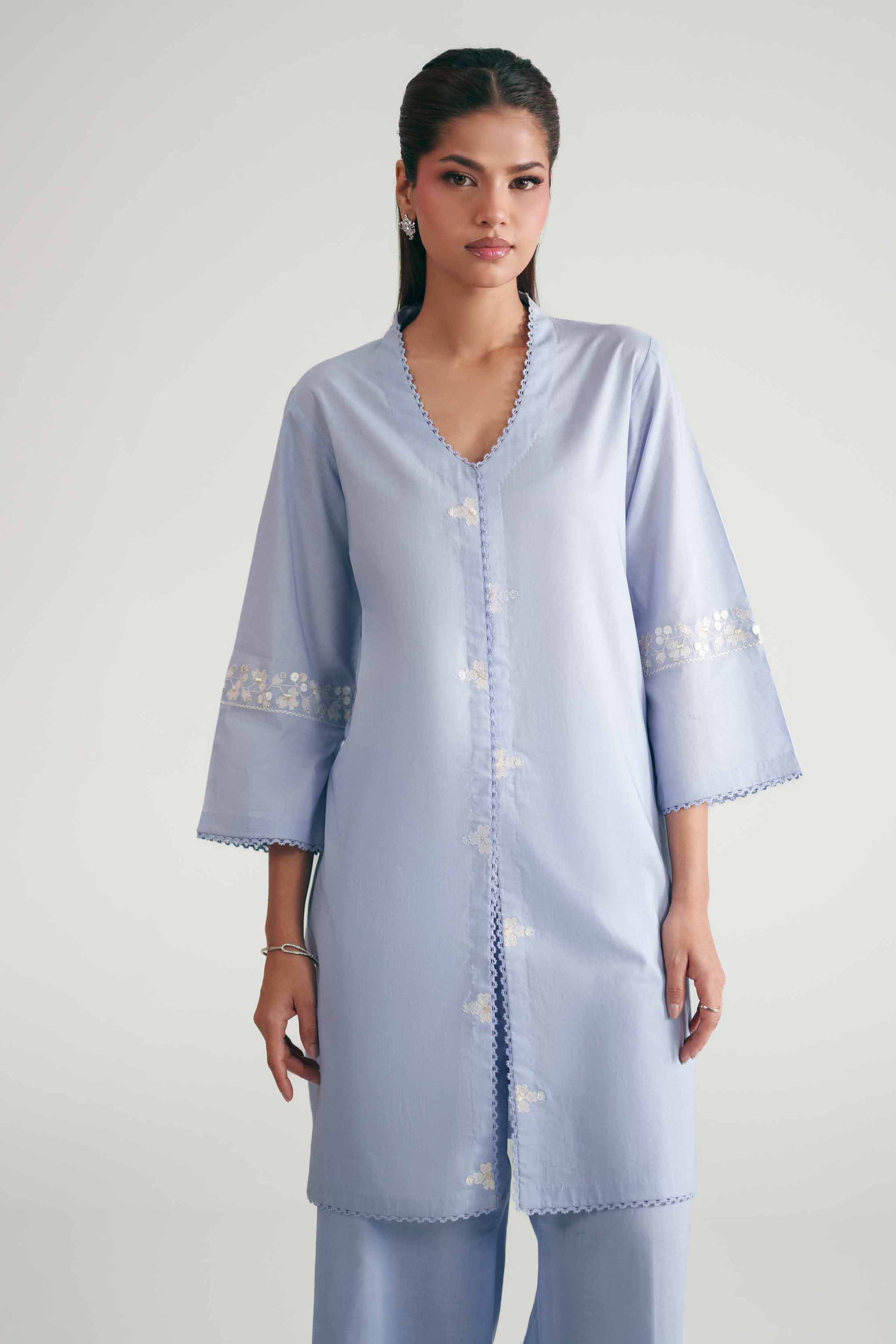 https://cdn.shopify.com/s/files/1/0534/2065/4791/files/KFE26-174-_6.jpg?v=1775730205