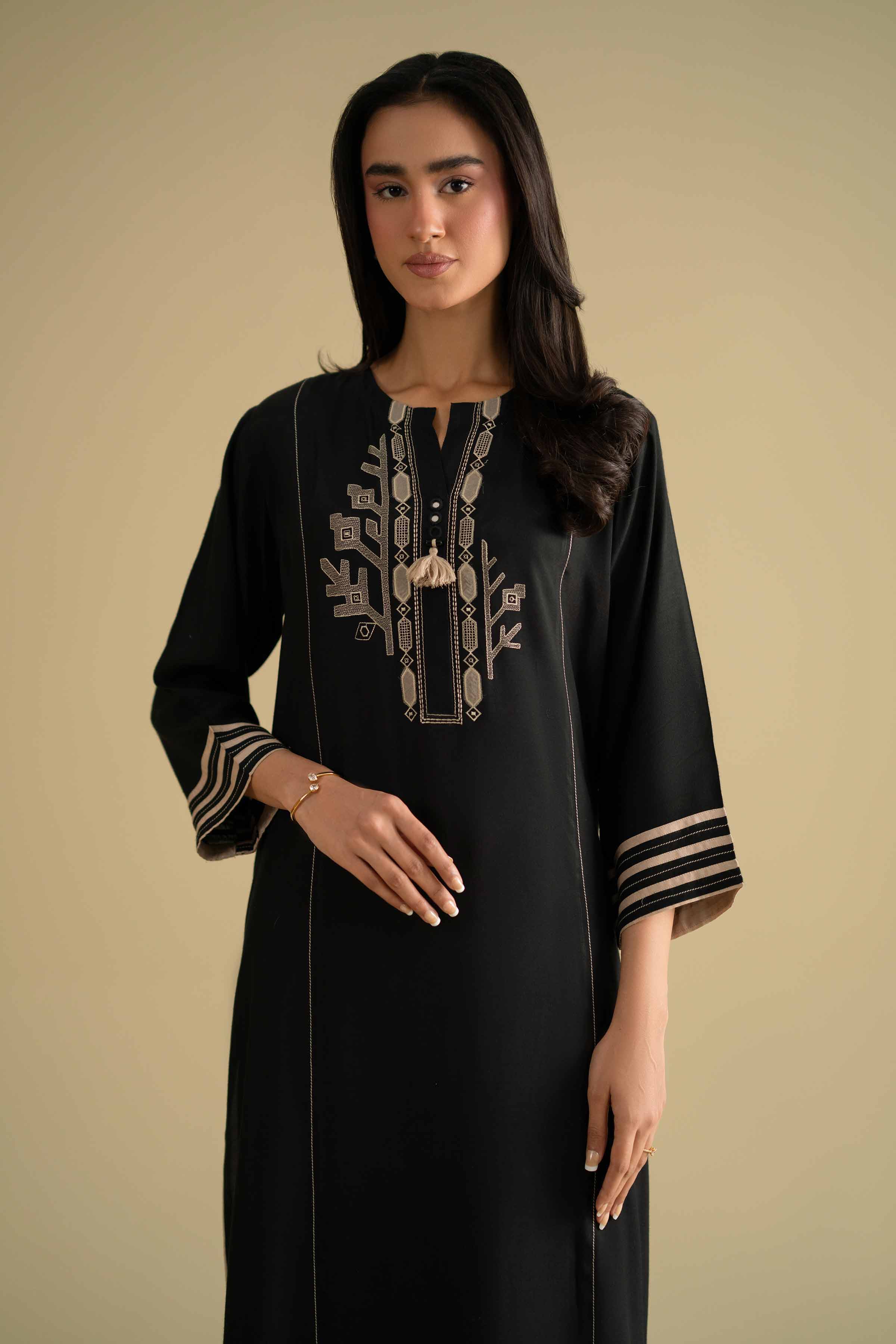 https://cdn.shopify.com/s/files/1/0534/2065/4791/files/KFE26-37-_5.jpg?v=1770978022