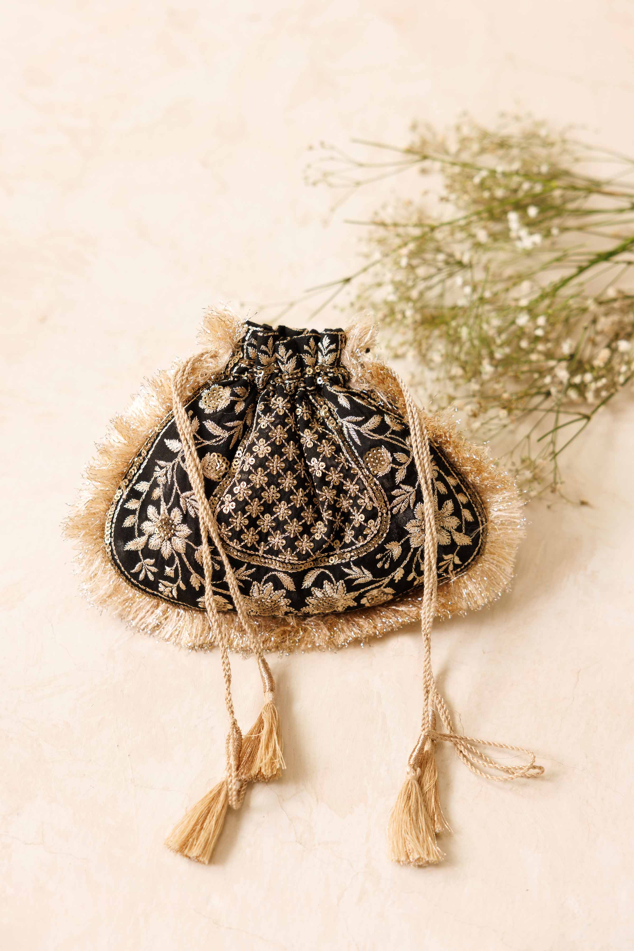 Embroidered Pouch - KFW25-140
