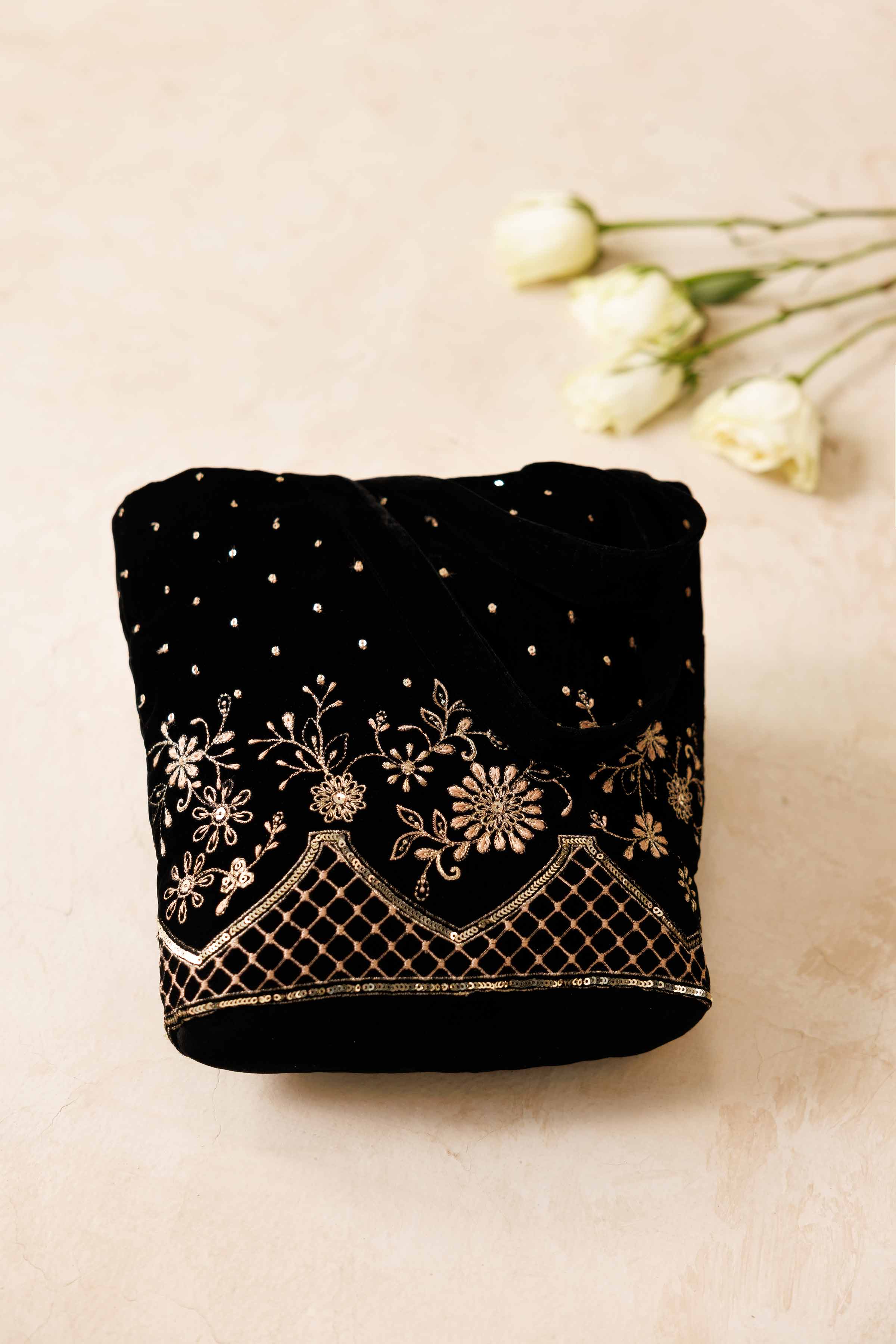 Embroidered Pouch - KFW25-149