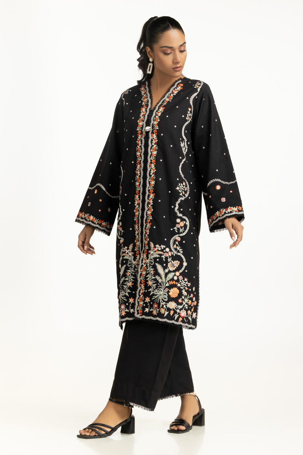 Karandi Embroidered Co-Ord Set