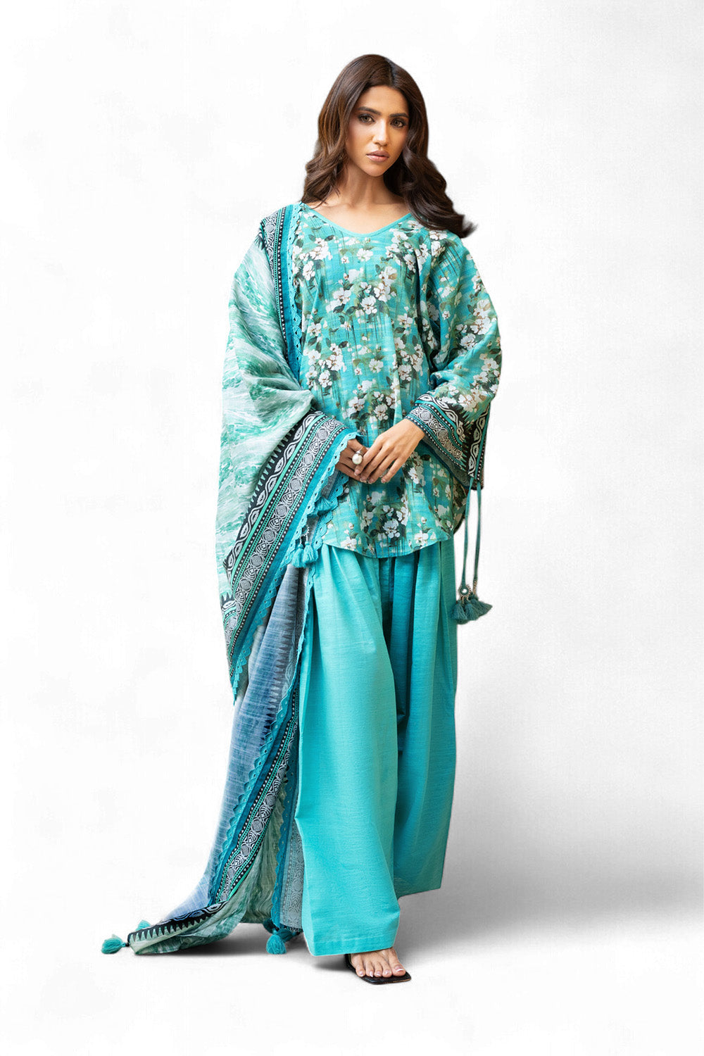 3 Piece Printed Khaddar Suit