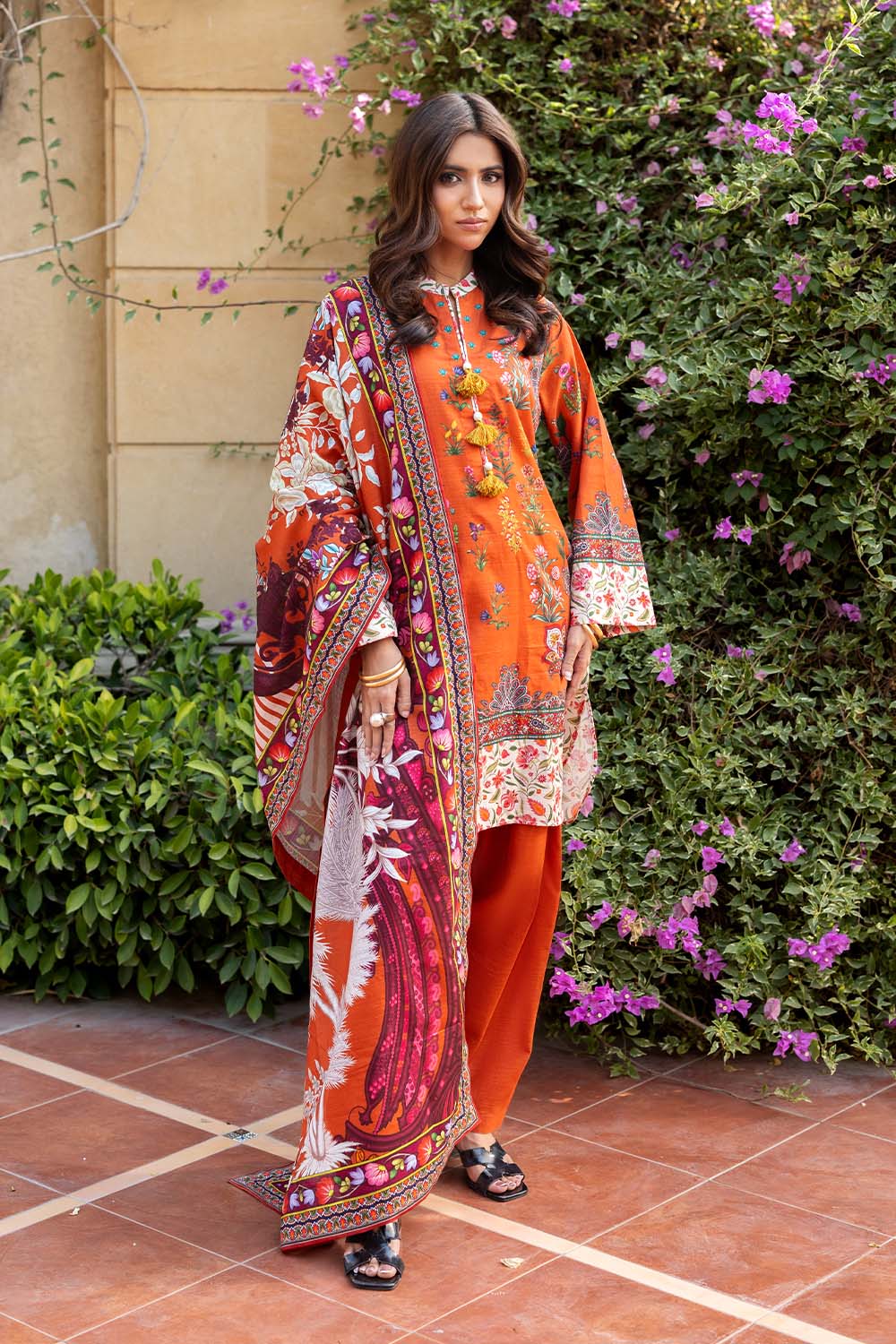 3 Piece Printed Khaddar Suit