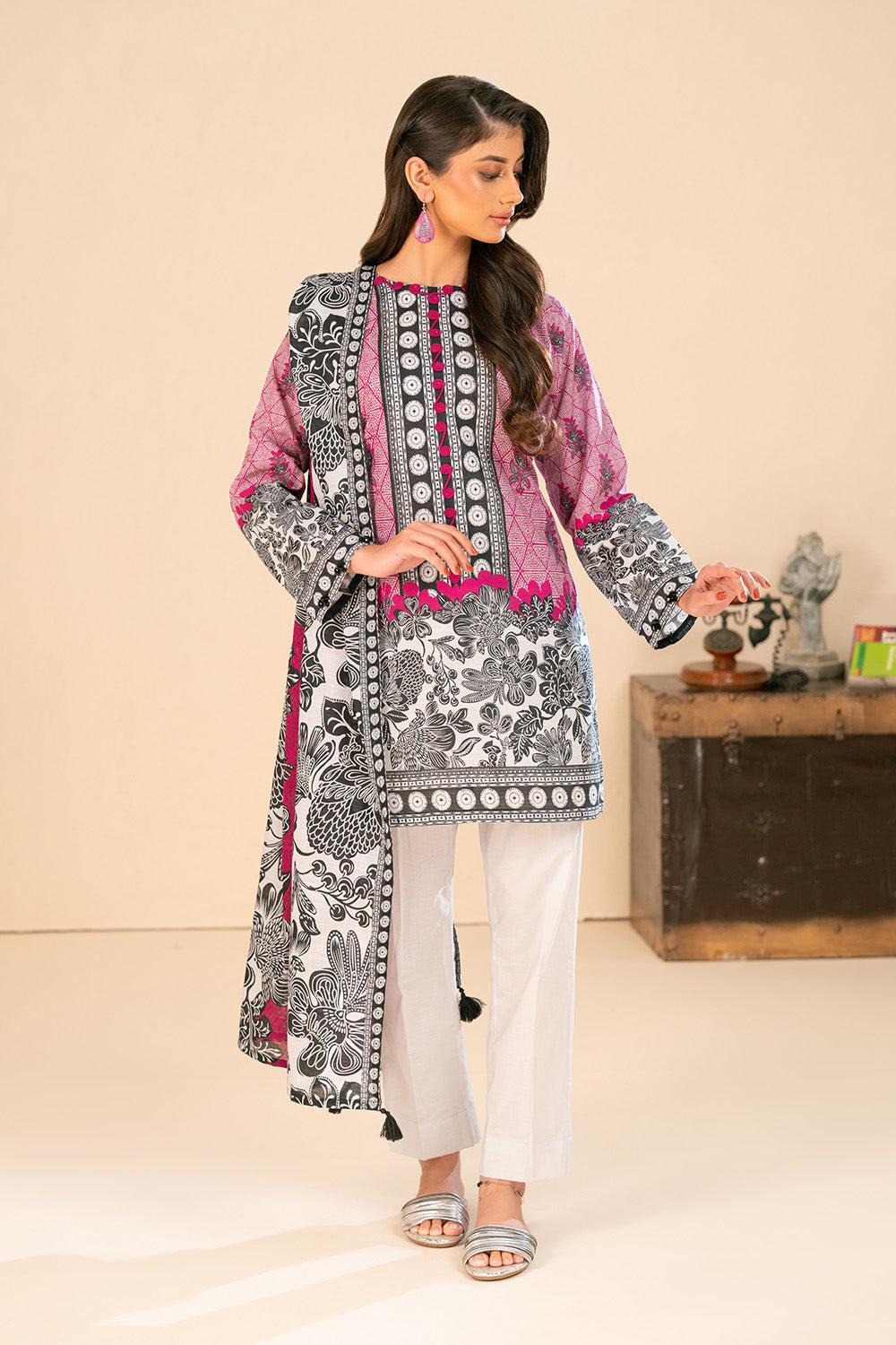 3 Piece Printed Khaddar Suit with Dupatta