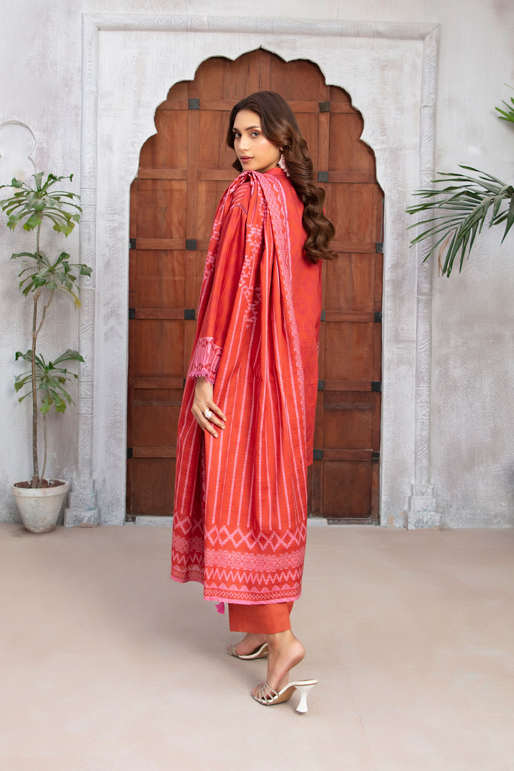 3 Piece Printed Khaddar Suit With Dupatta