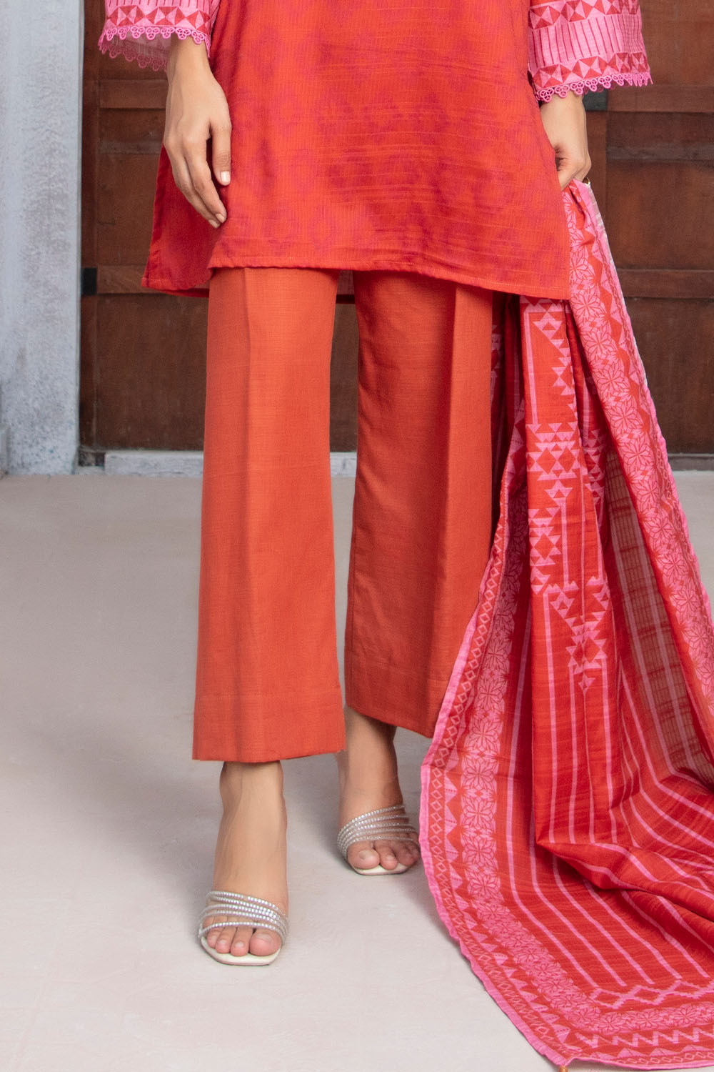 3 Piece Printed Khaddar Suit With Dupatta