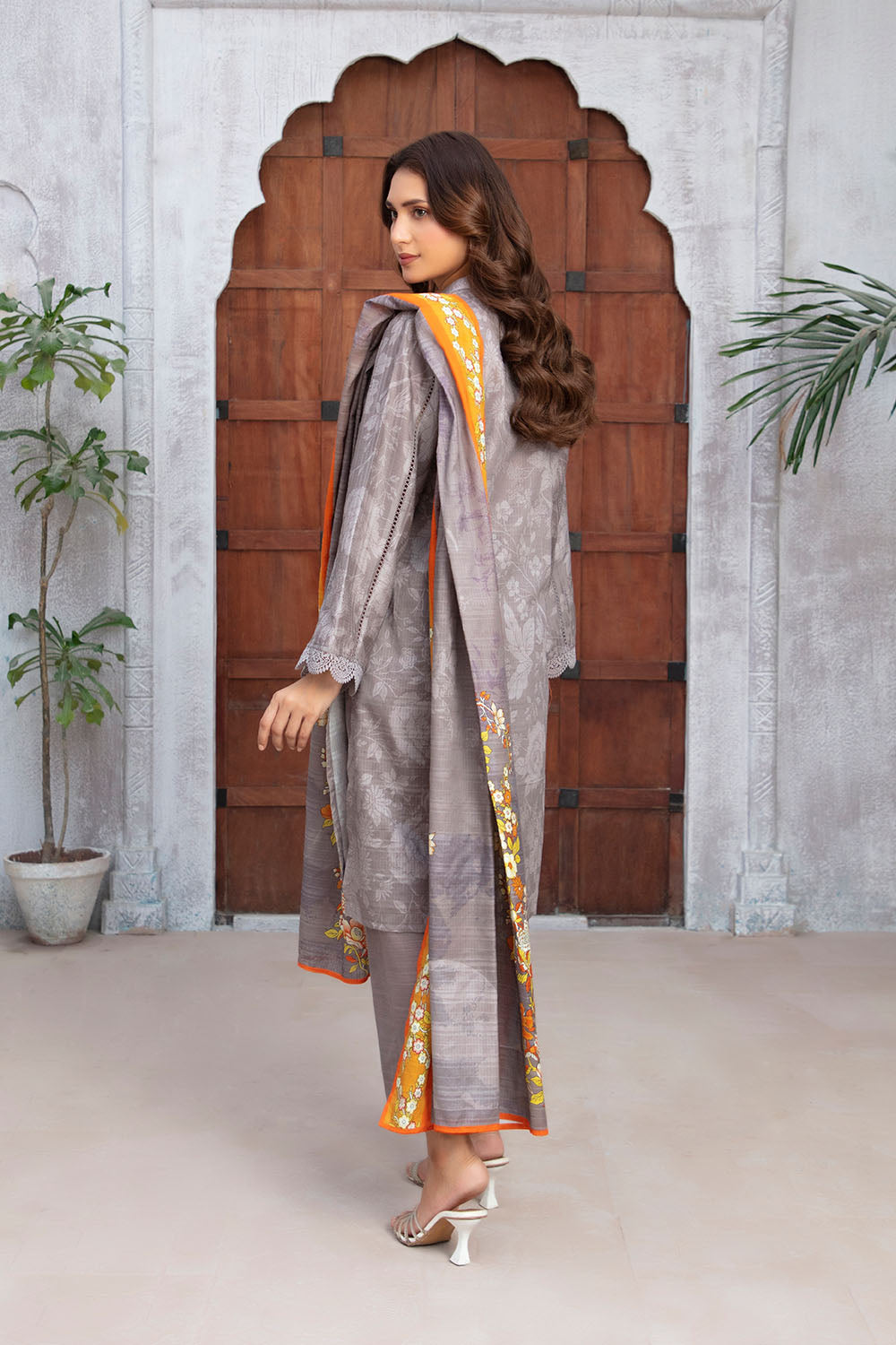 3 Piece Printed Khaddar Suit with Dupatta