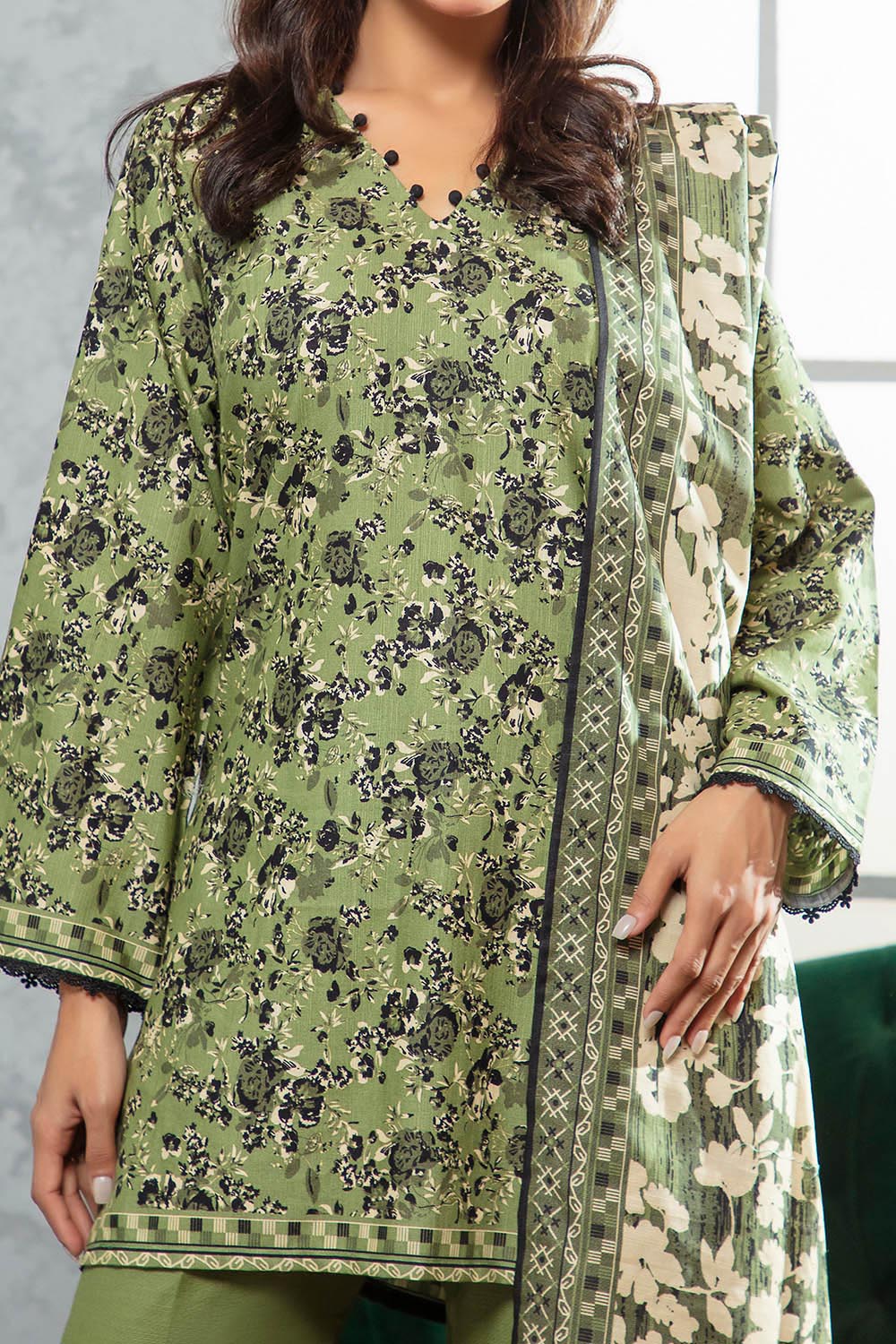 3 Piece Khaddar Suit with Dupatta