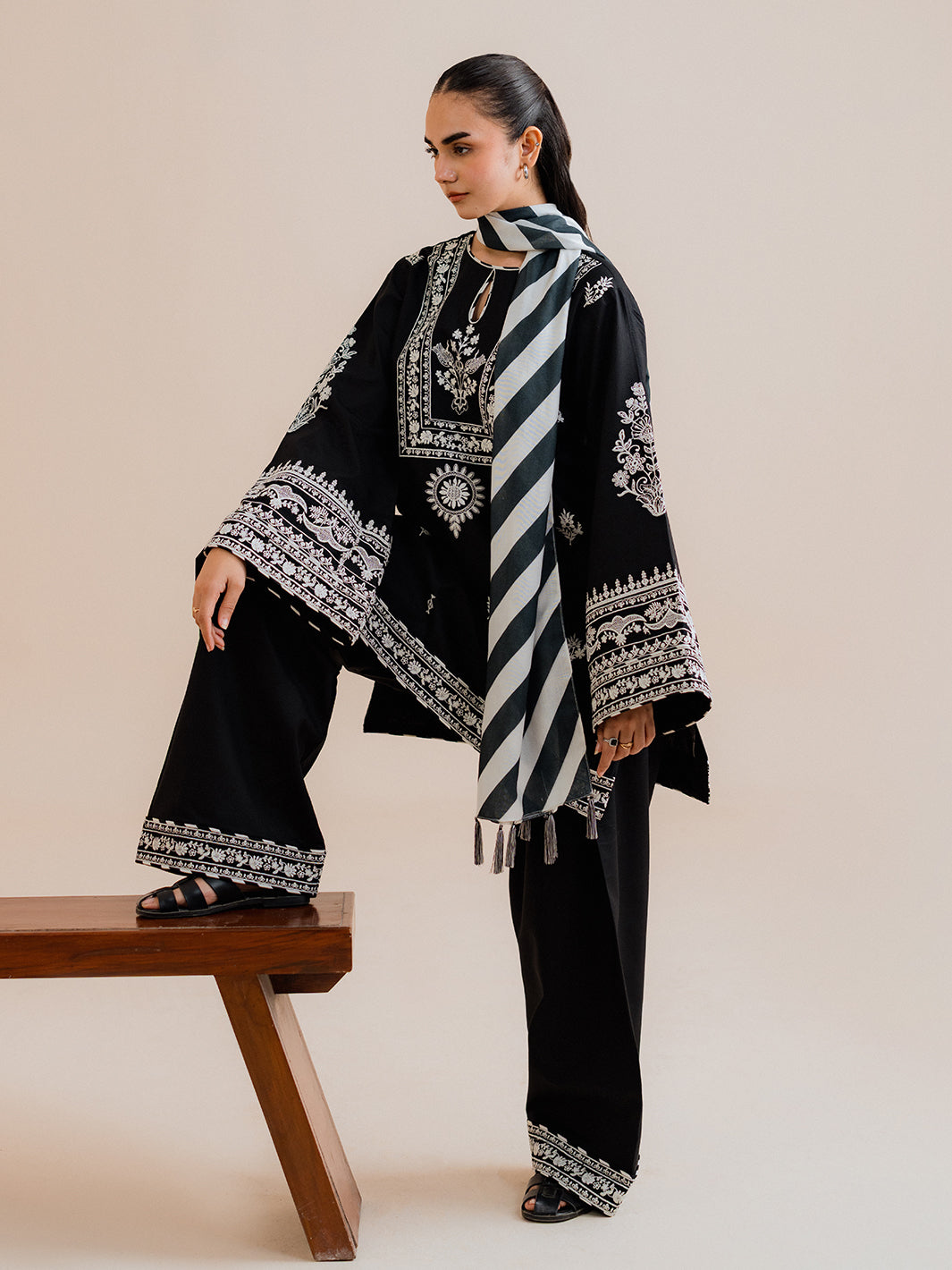 Noura - 3Pc Embroidered Co-ords Cotton Set