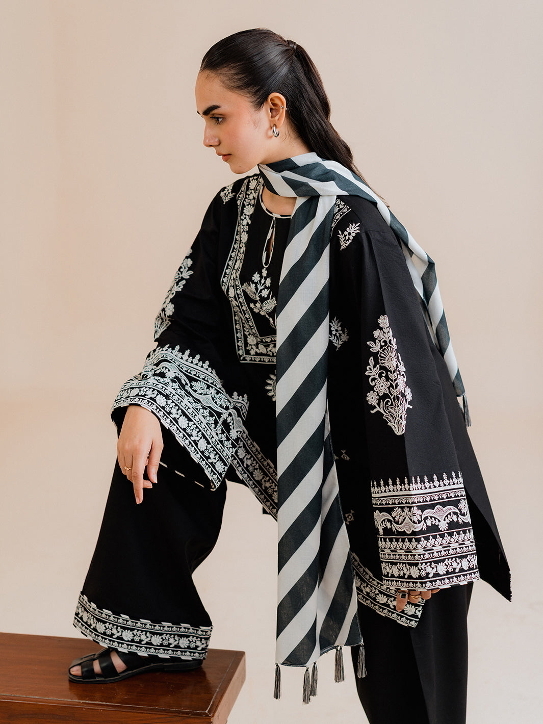 Noura - 3Pc Embroidered Co-ords Cotton Set