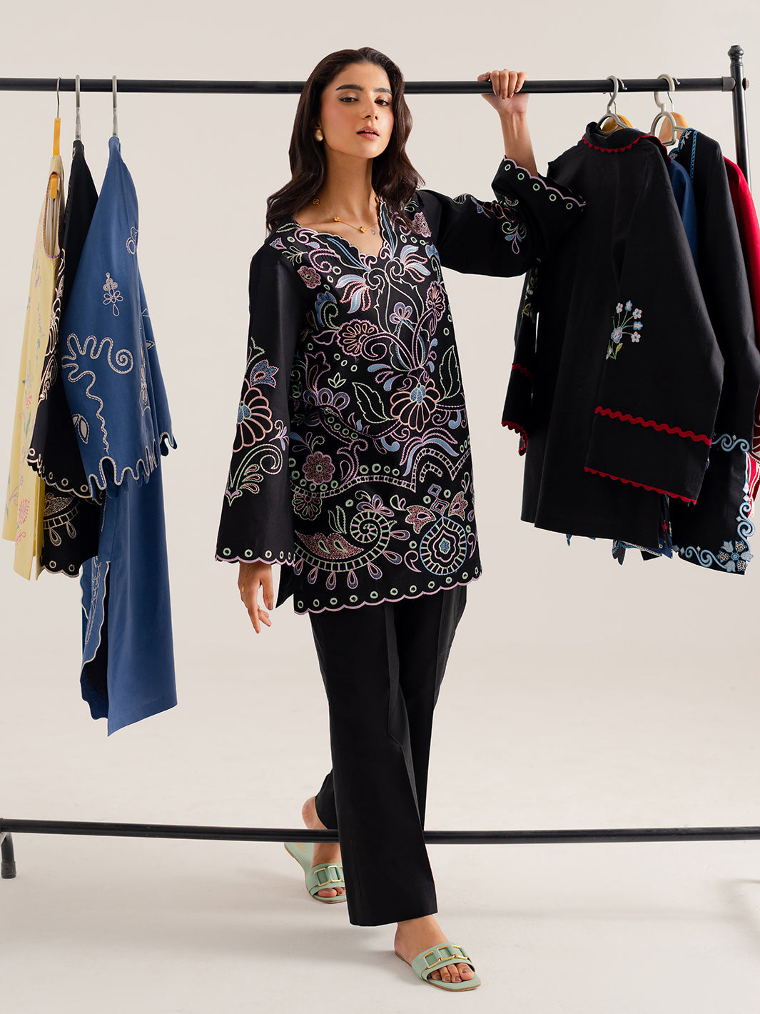 ZEPHIRE - 2Pc Embroidered Cotton Set