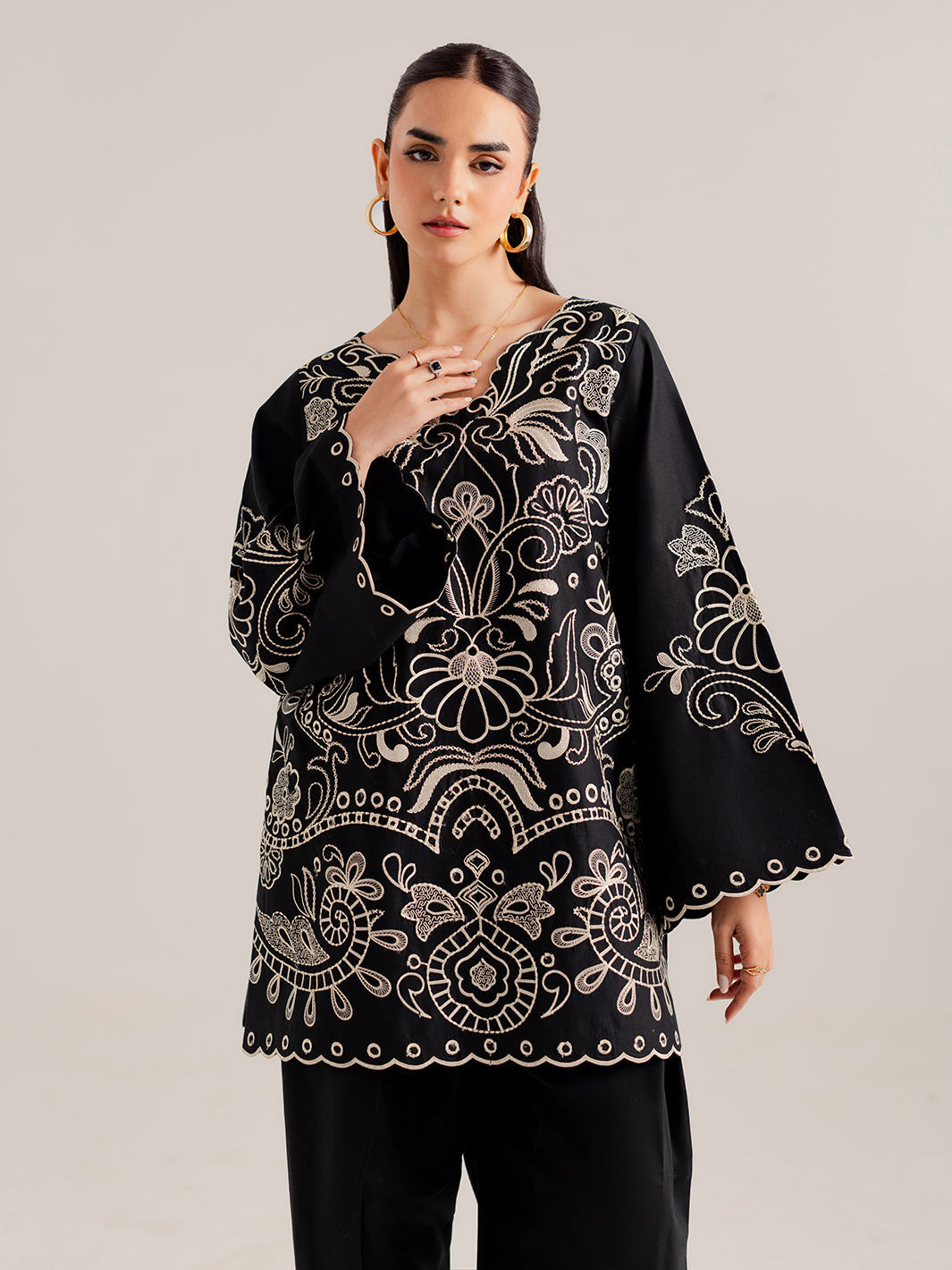 MAVELLE - 2Pc Embroidered Set