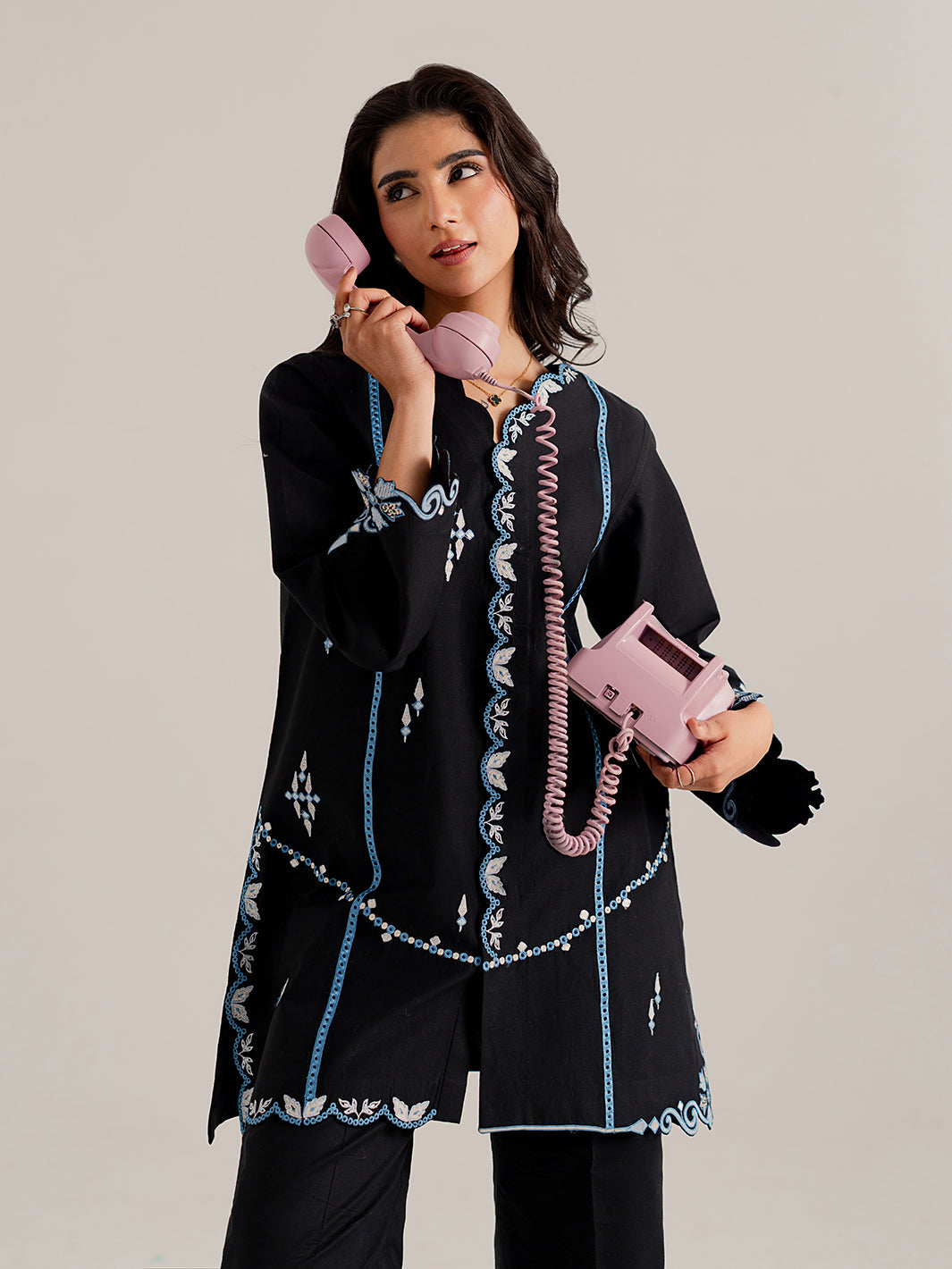 ELEXA - 2Pc Embroidered Set