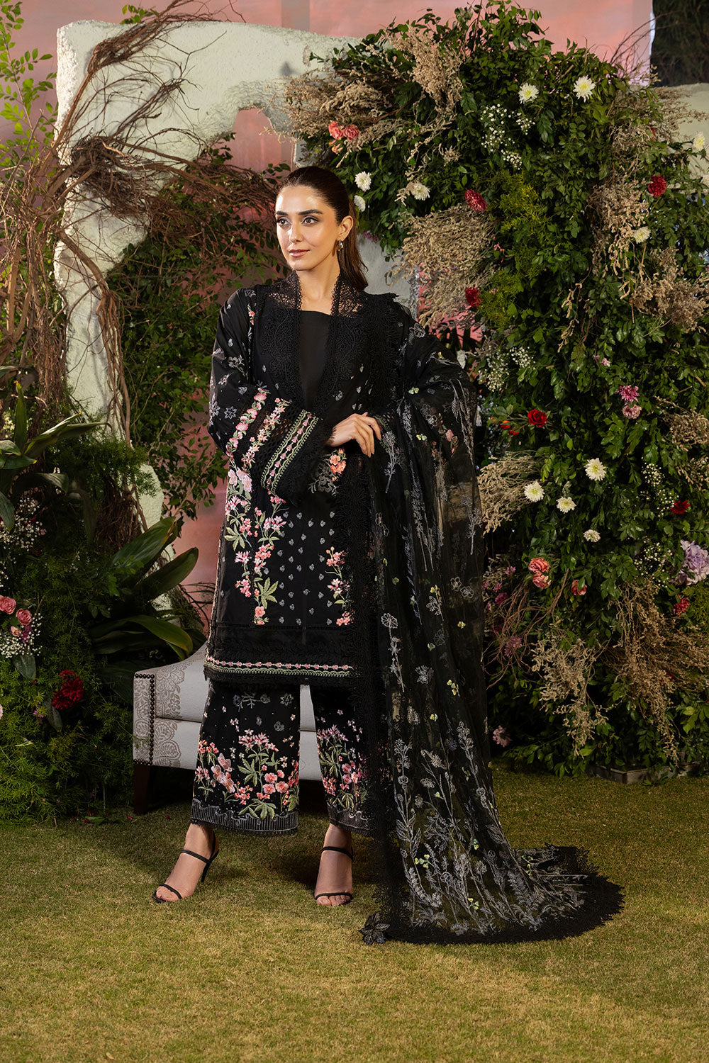 Design 14B Luxury Lawn 2025 Unstitched