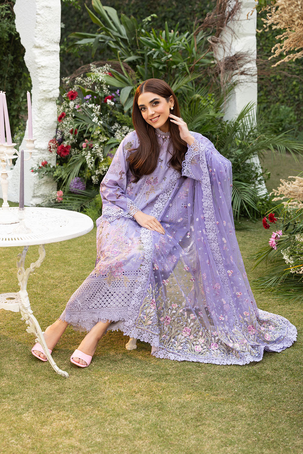 Design 15A Luxury Lawn 2025 Unstitched