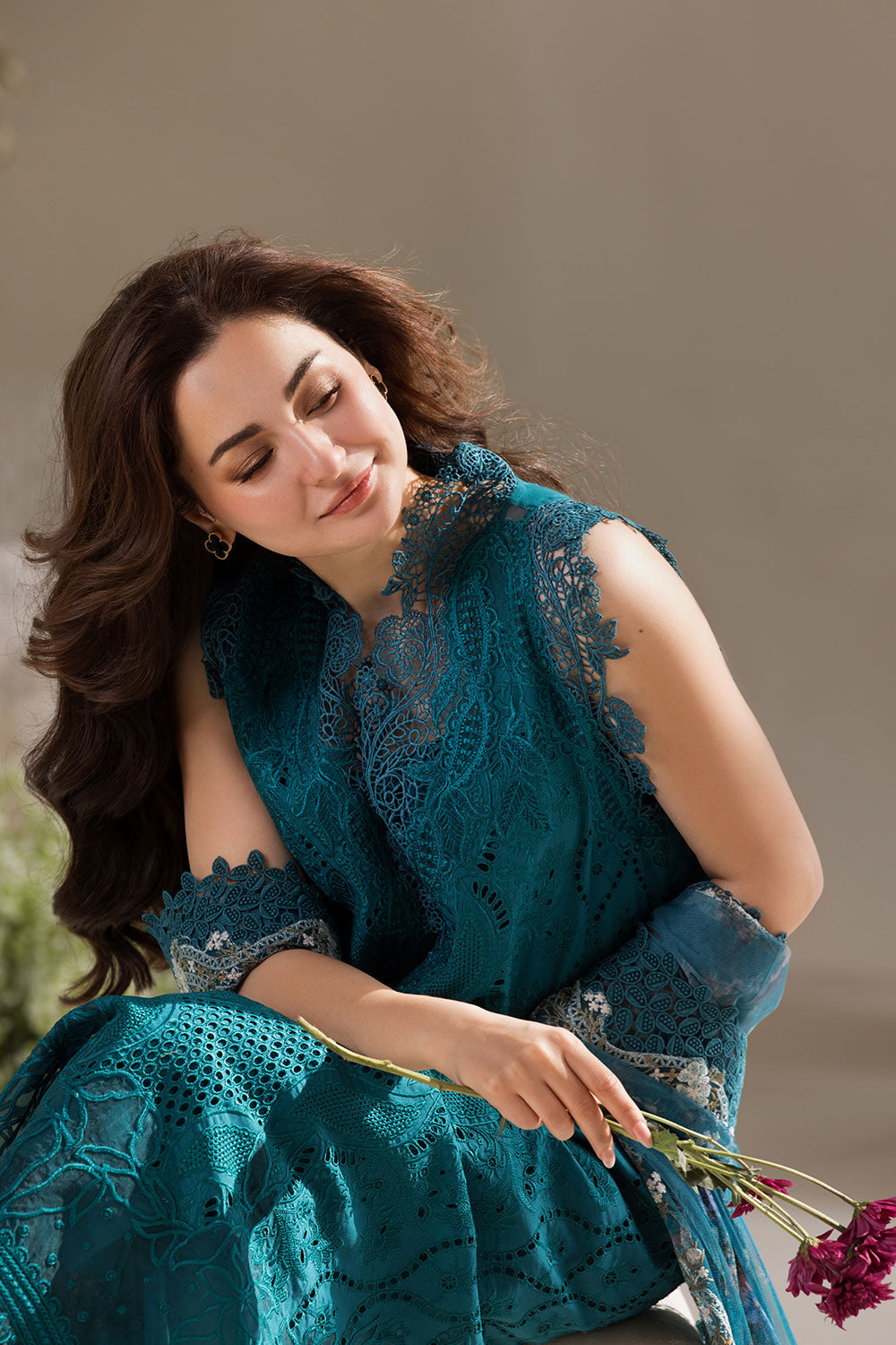 Sobia Nazir – L25-2A Style