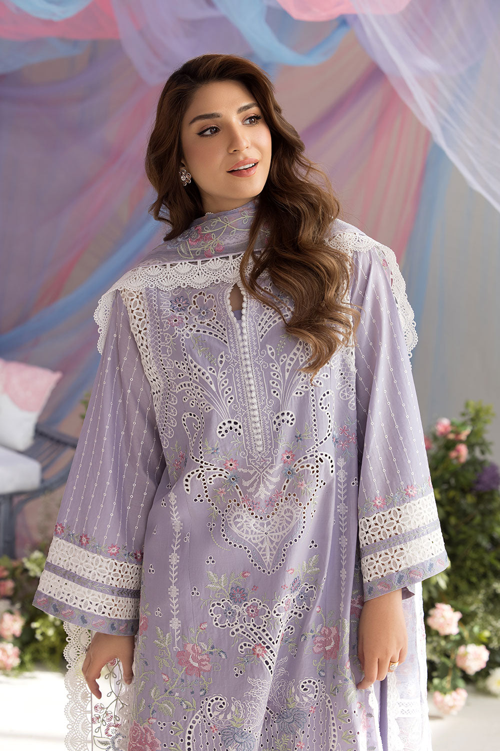 Design 5A Luxury Lawn 2025 Unstitched