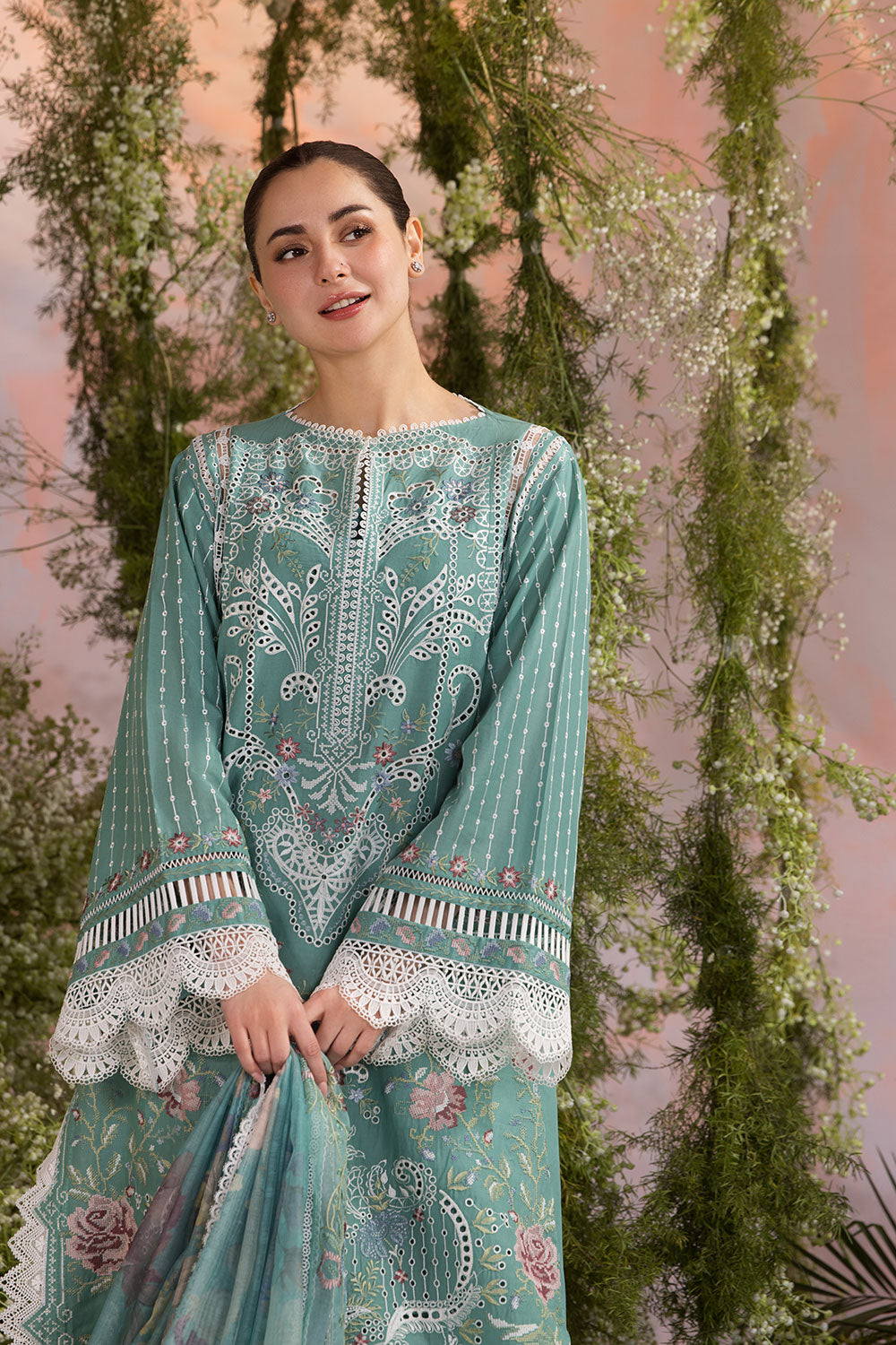 Design 5B Luxury Lawn 2025 Unstitched