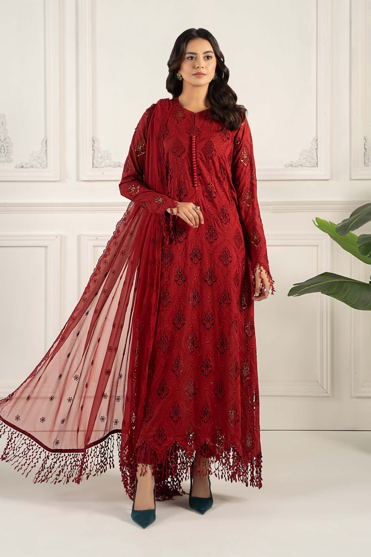 Embroidered Lawn Fabric (3Pcs) | LF-807