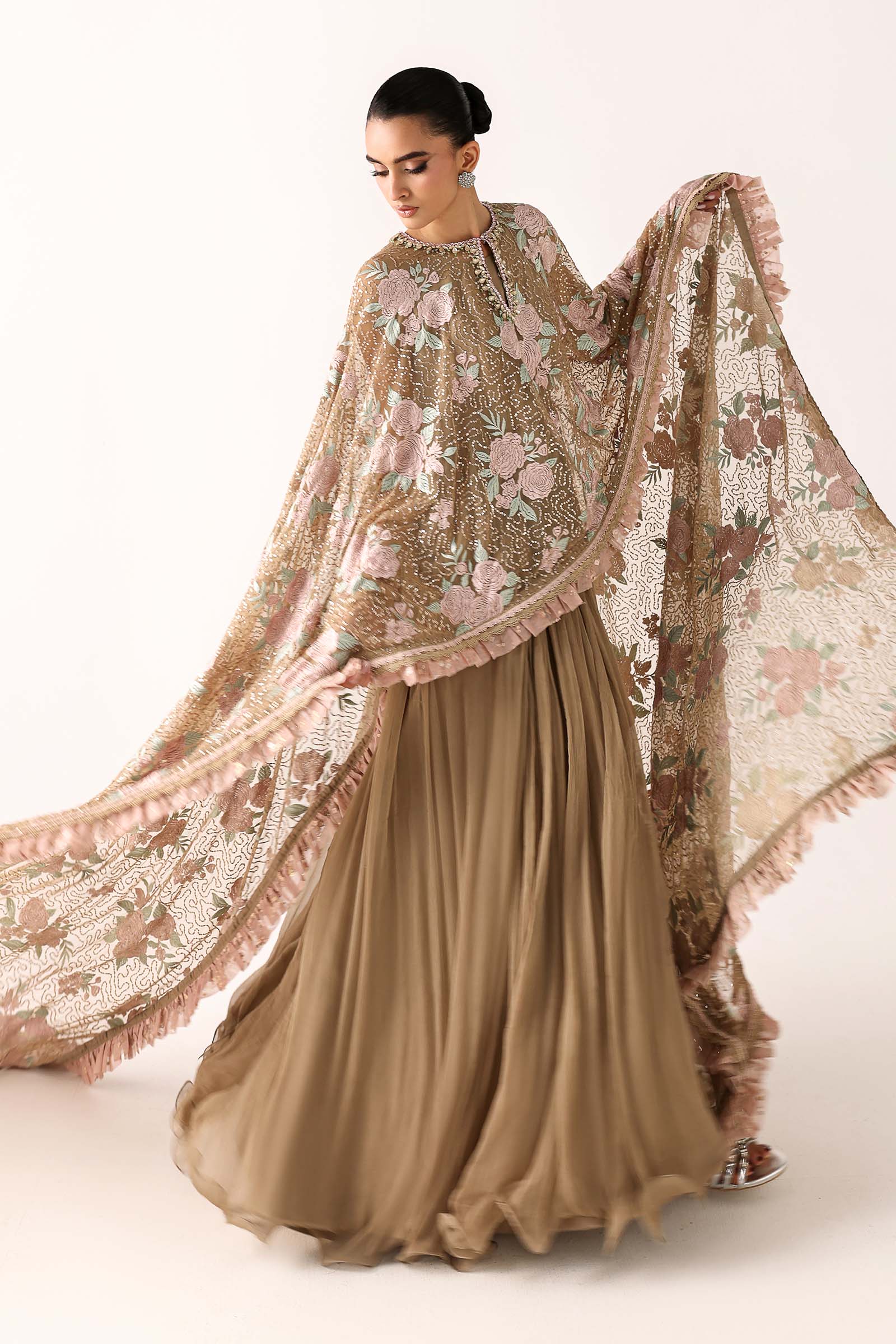 https://cdn.shopify.com/s/files/1/0620/8788/9062/files/LF1002LatteFront_B.jpg?v=1769520050